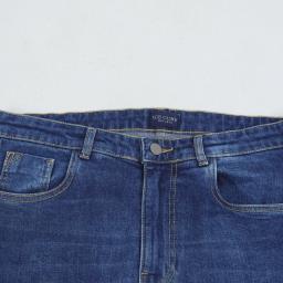 Women jeans in a distinctive color  Thumbnail 2
