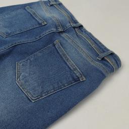 Women jeans with a distinctive cut Thumbnail 5