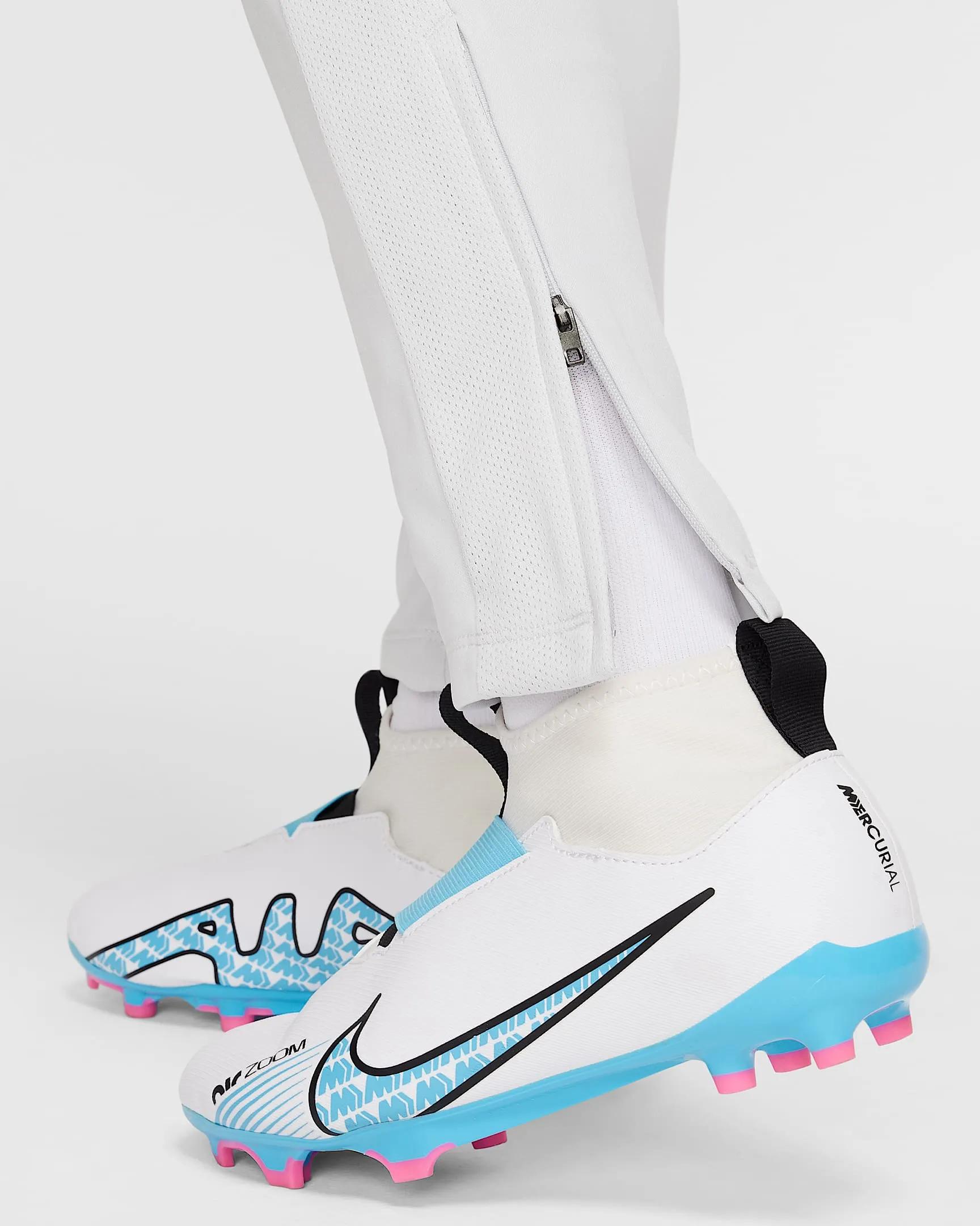 حذاء Nike Academy Dri-FIT للأطفال الكبار image preview 6