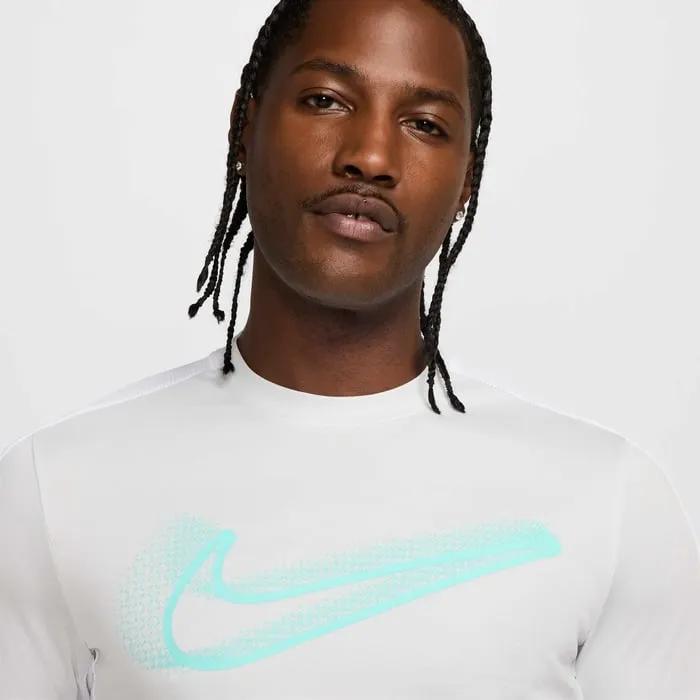 Nike Academy Men's Dri-FIT Short-Sleeve Thumbnail 3