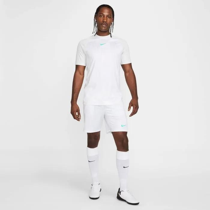 شورت كرة القدم Nike Academy+ للرجال بتقنية Dri-FIT alternative product image