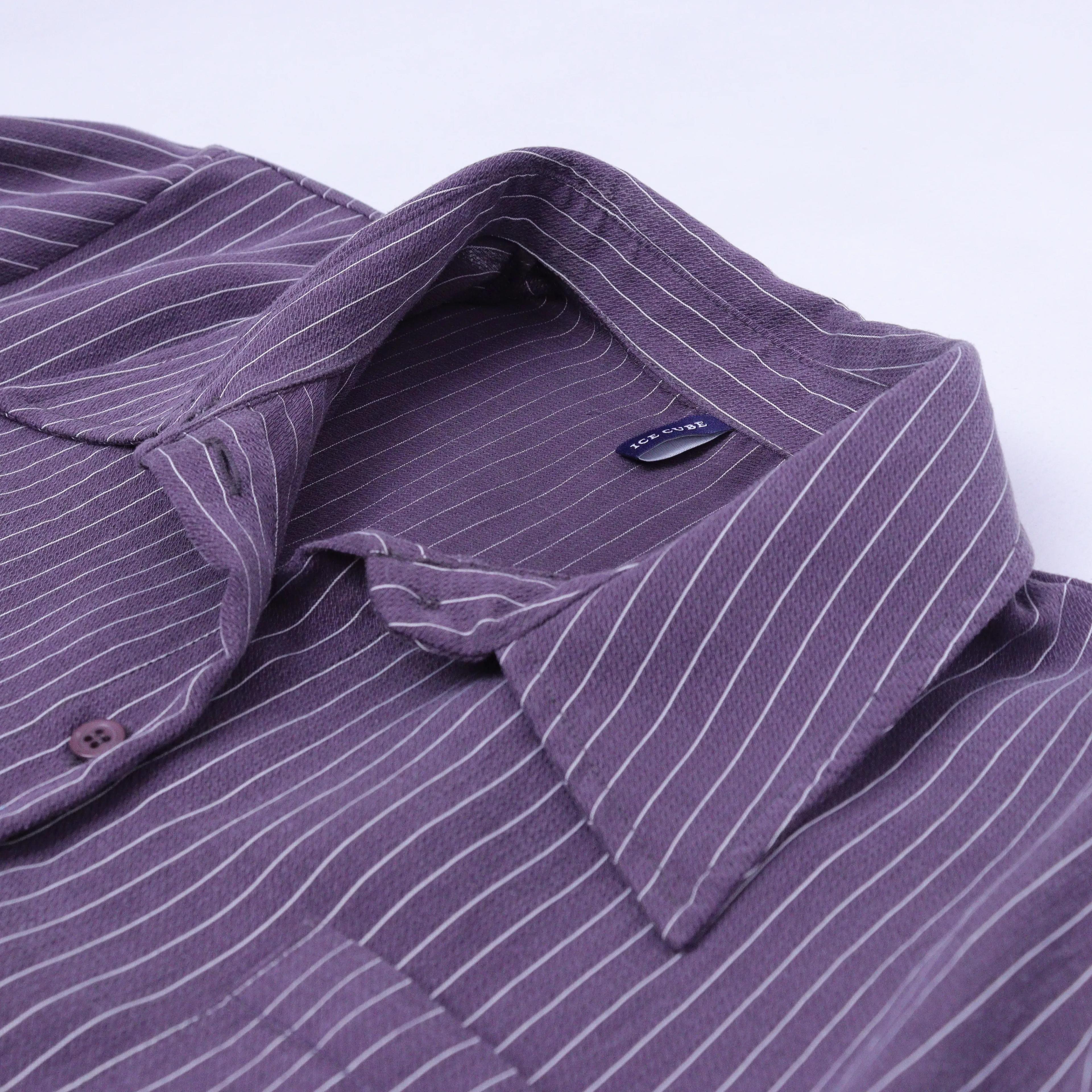 Elegant women's shirt with striped design Thumbnail 2