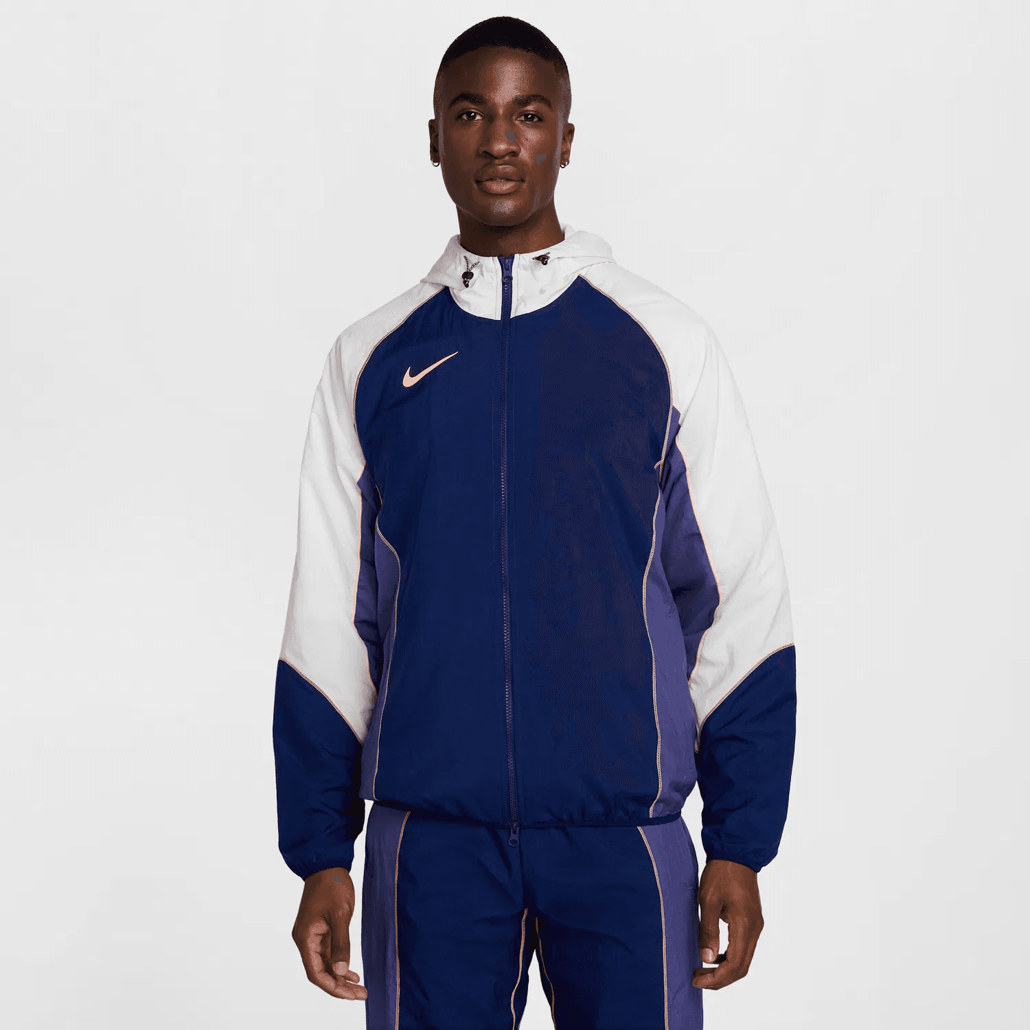 جاكيت كرة قدم Nike Strike+ للرجال بغطاء رأس مقاوم للماء alternative product image