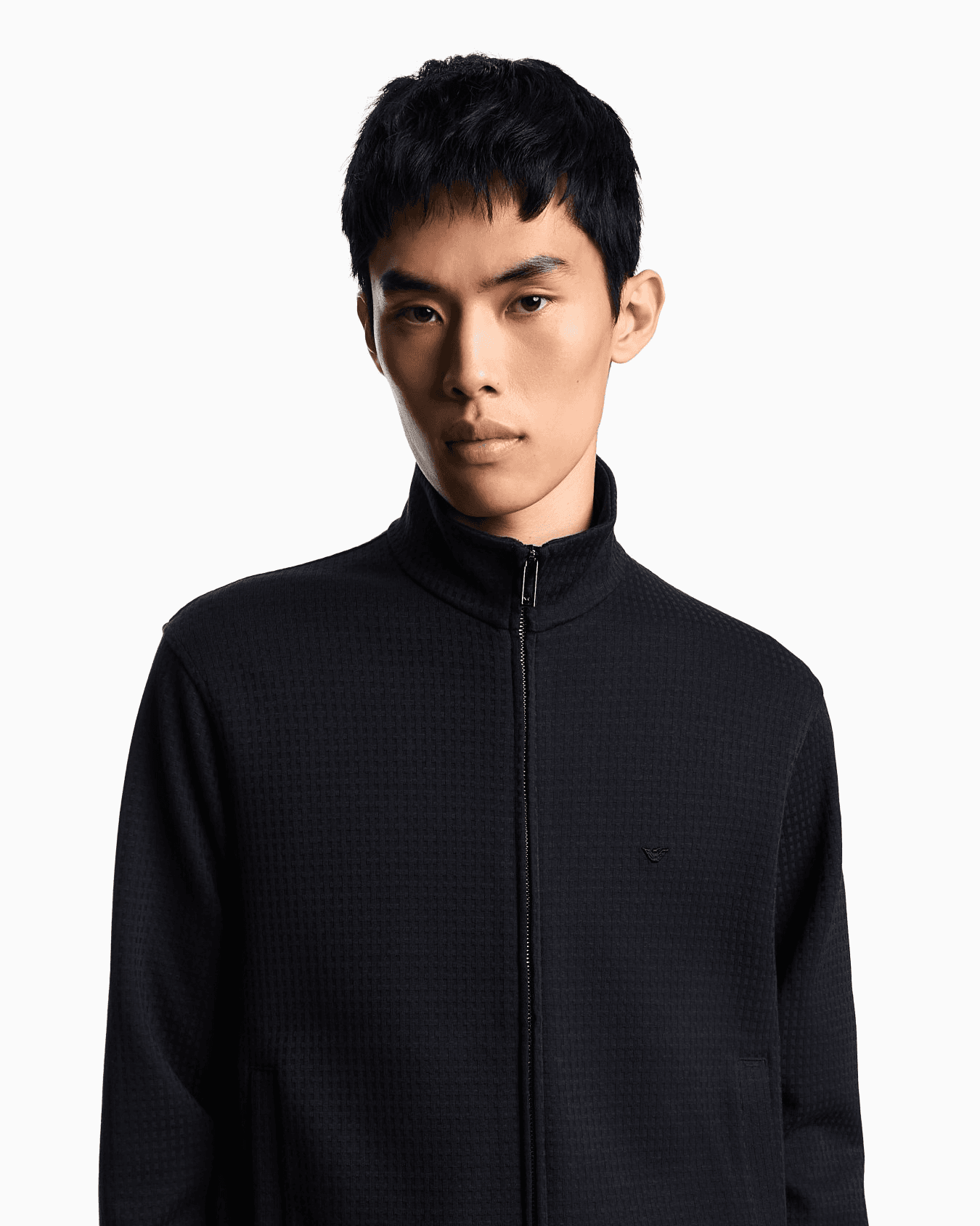 Stylish men's sweatshirt with a luxurious blend media preview 3