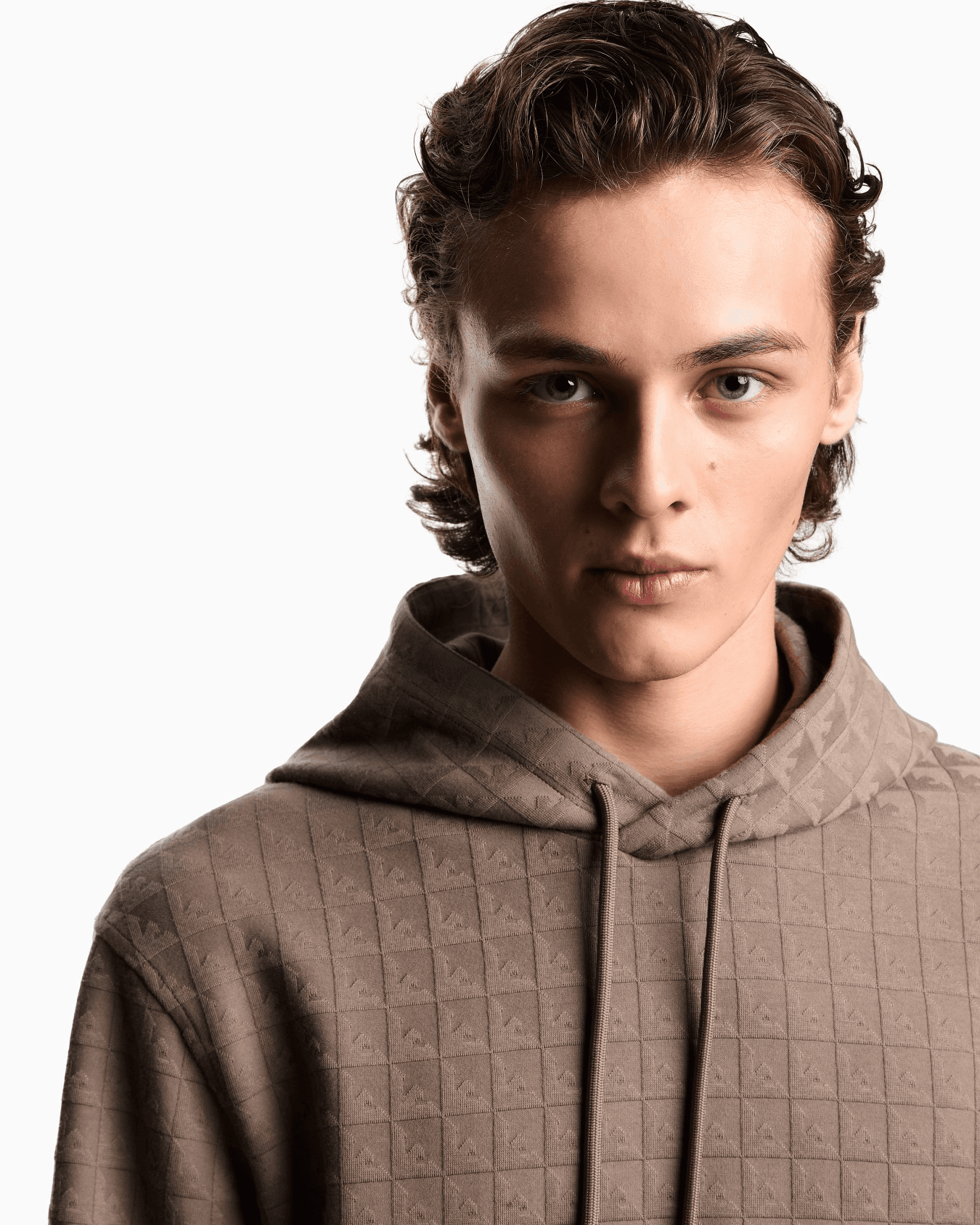 Stylish men's sweatshirt with a premium blend of Lyocell media preview 2