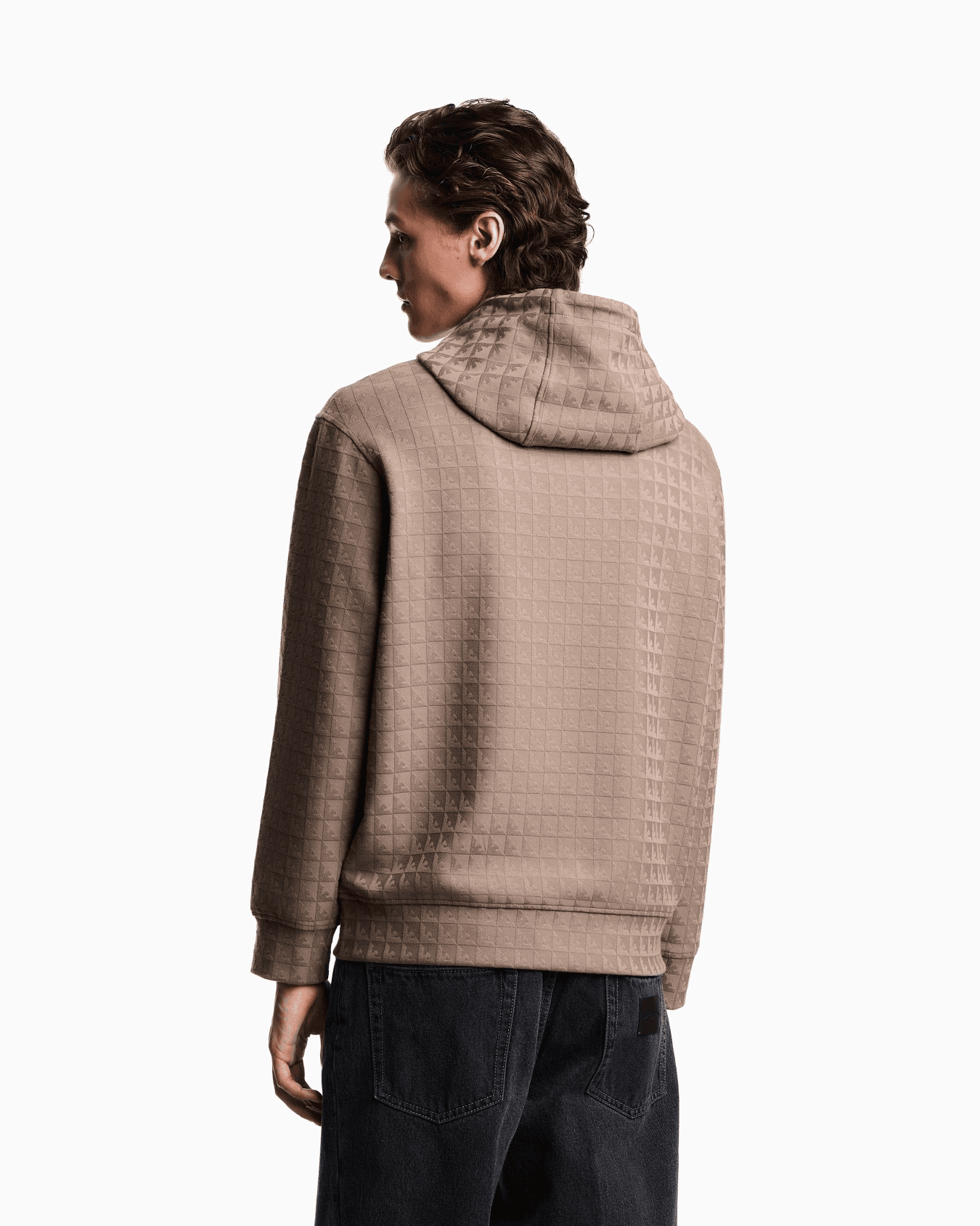 Stylish men's sweatshirt with a premium blend of Lyocell media preview 4