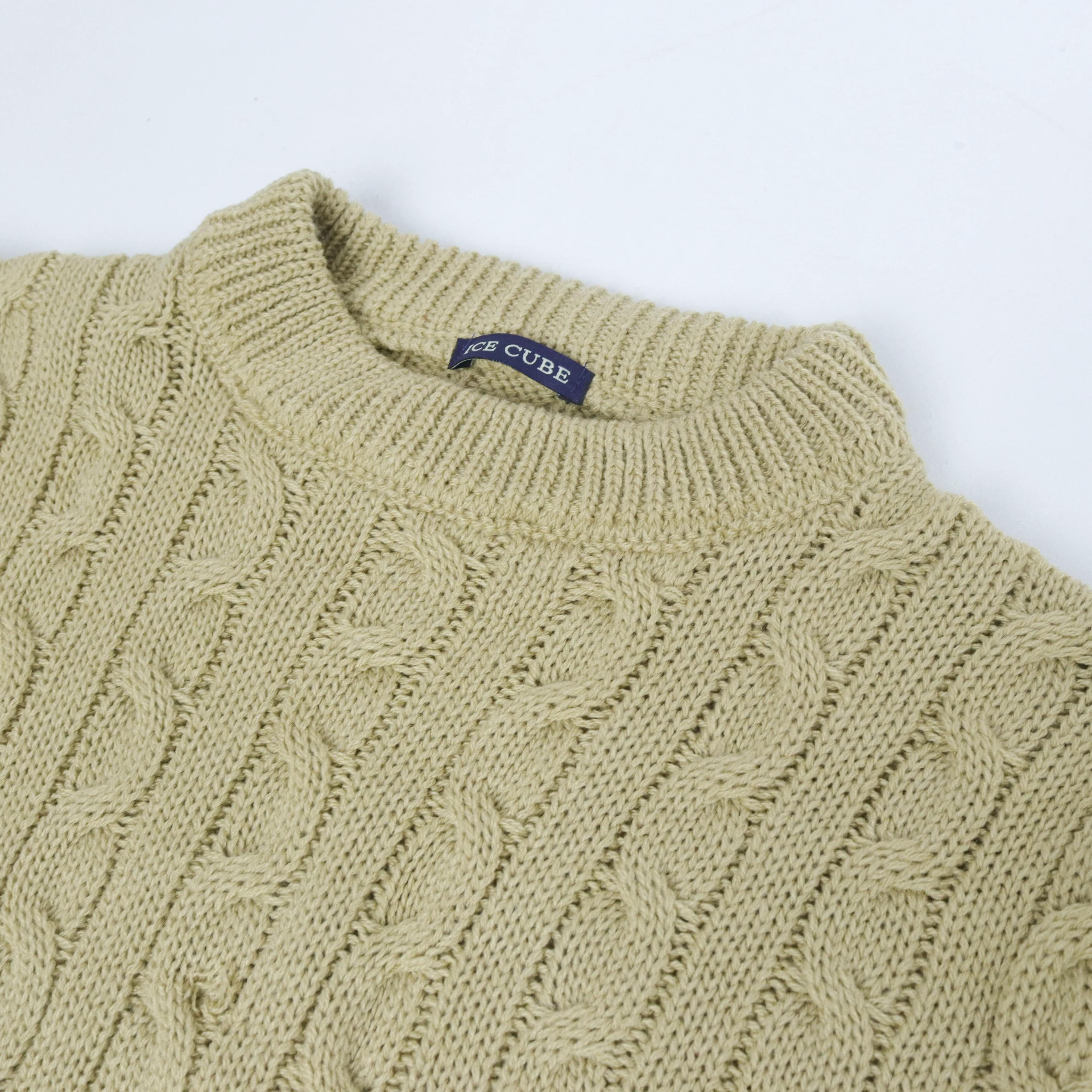 سويتر بياقة مستديرة بتصميم كلاسيكي Thumbnail 2