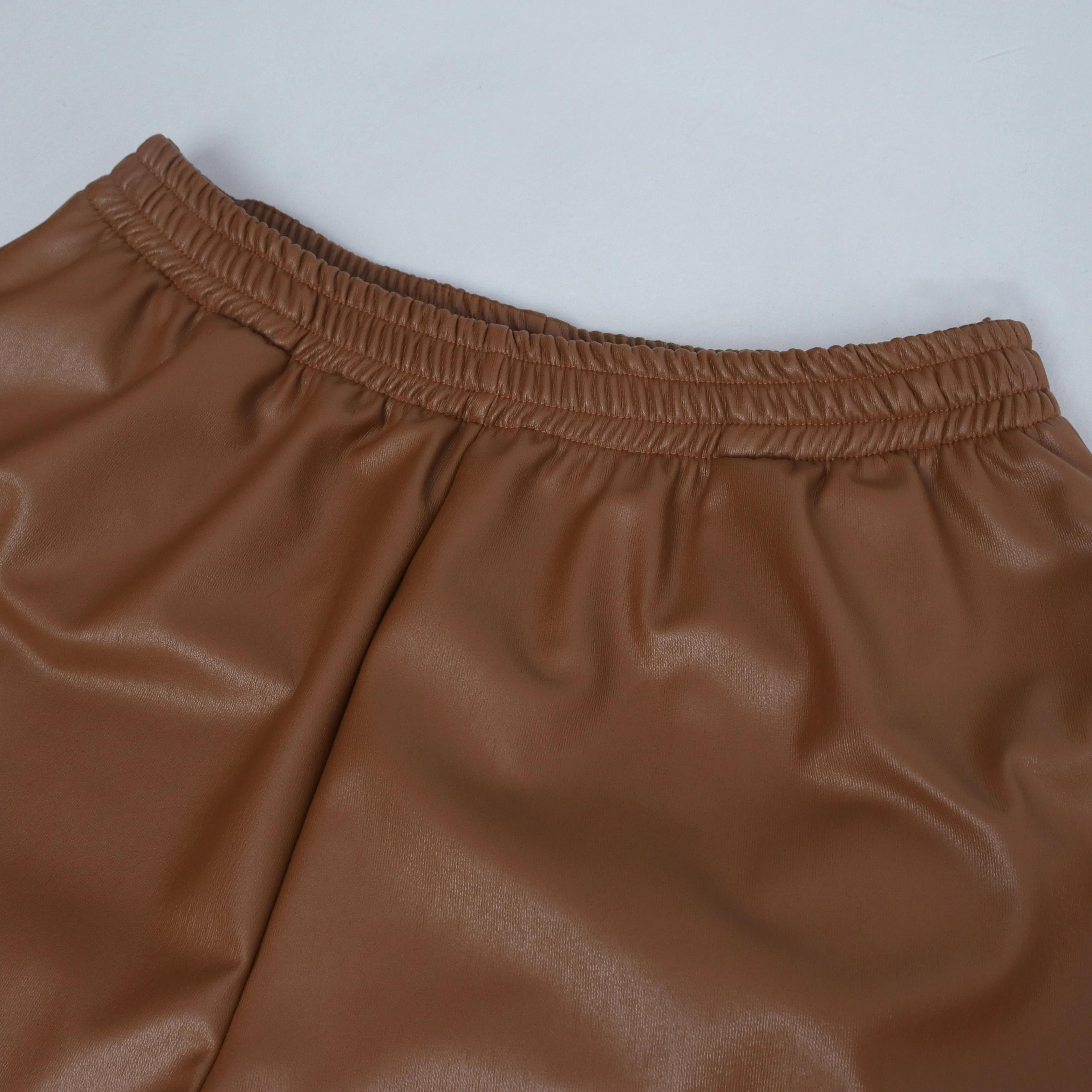 بنطلون من الجلد الصناعي المتدفق مع خصر مرن Thumbnail 2