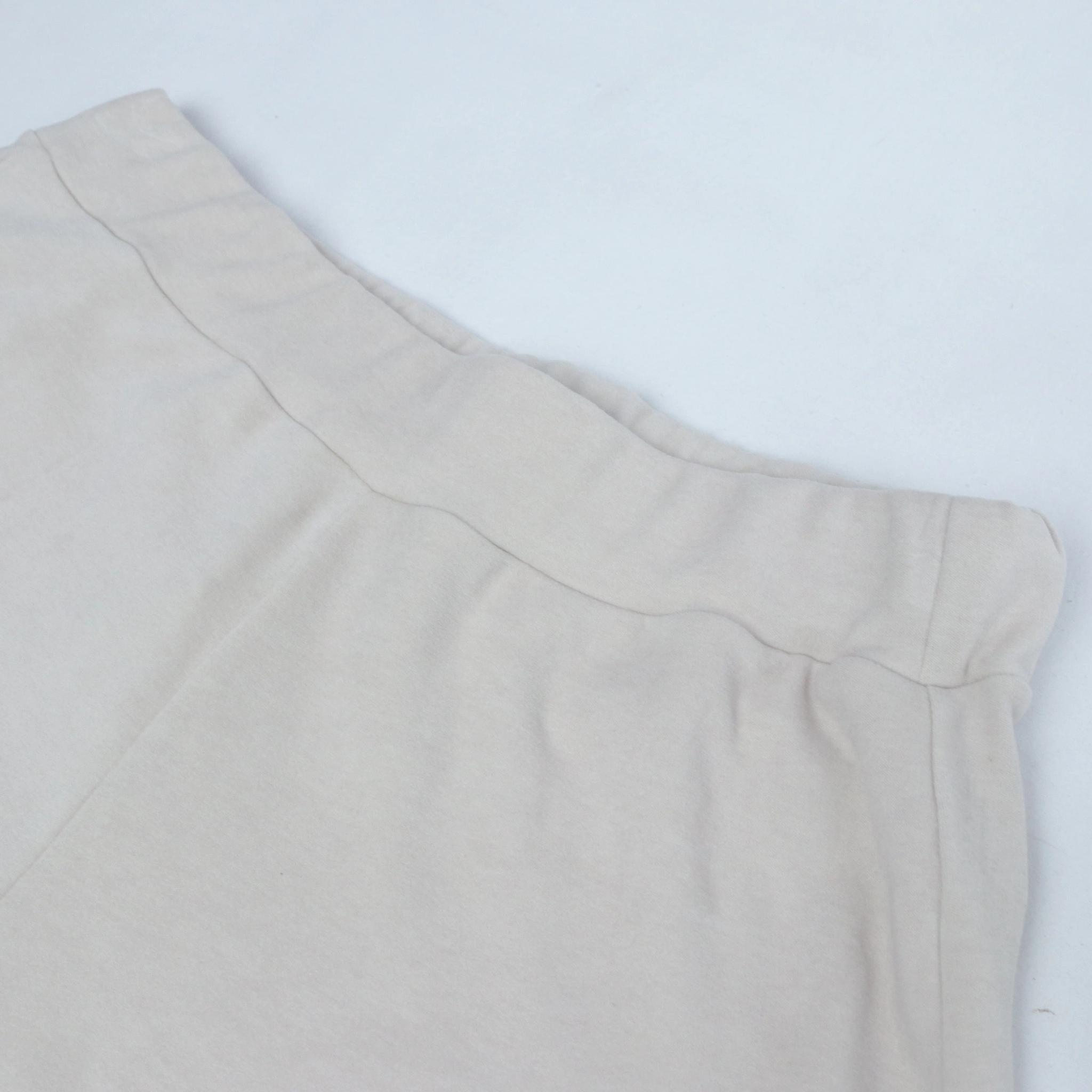 بنطال واسع الساق من مزيج الفيسكوز بقصّة مريحة media preview 2