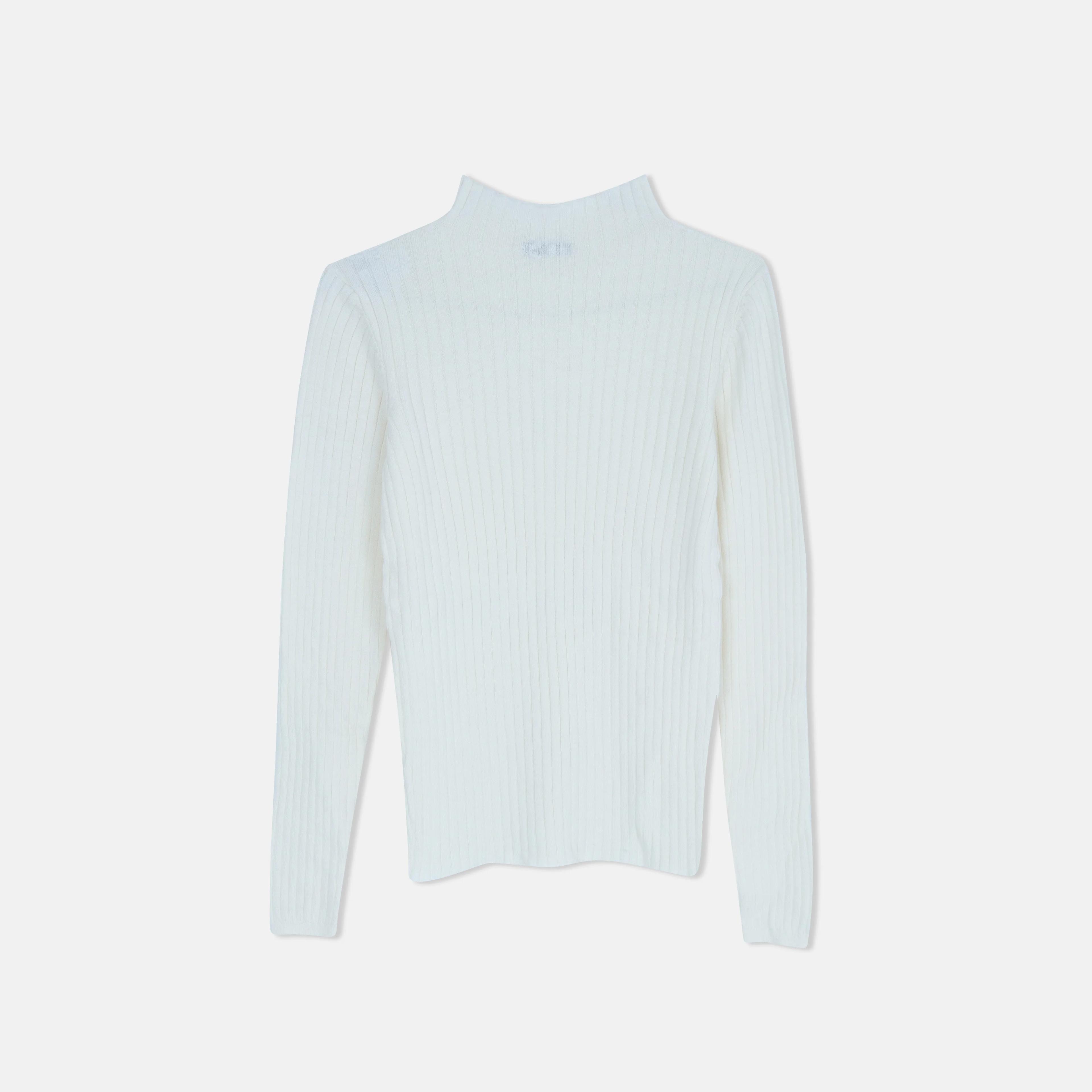 Women's Ribbed Long Sleeve Turtleneck Sweater Thumbnail 3