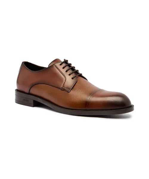 A shoe that combines classic elegance with modern comfort. alternative product image