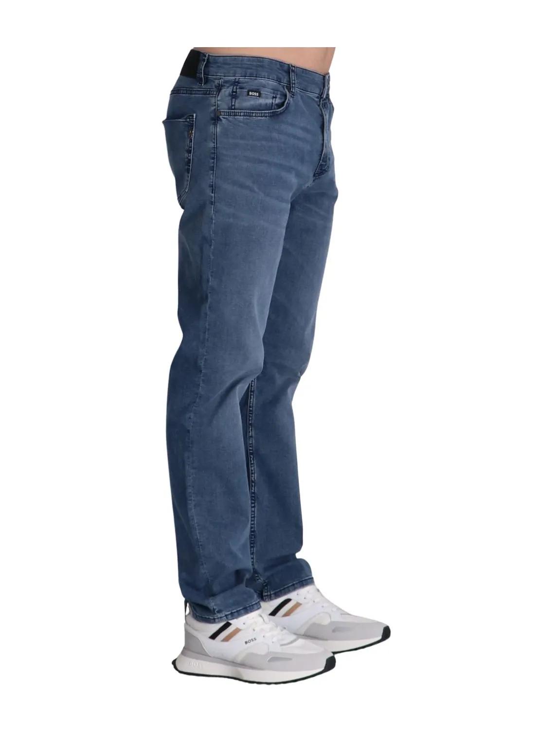 Jeans perfect for everyday and formal looks Thumbnail 3