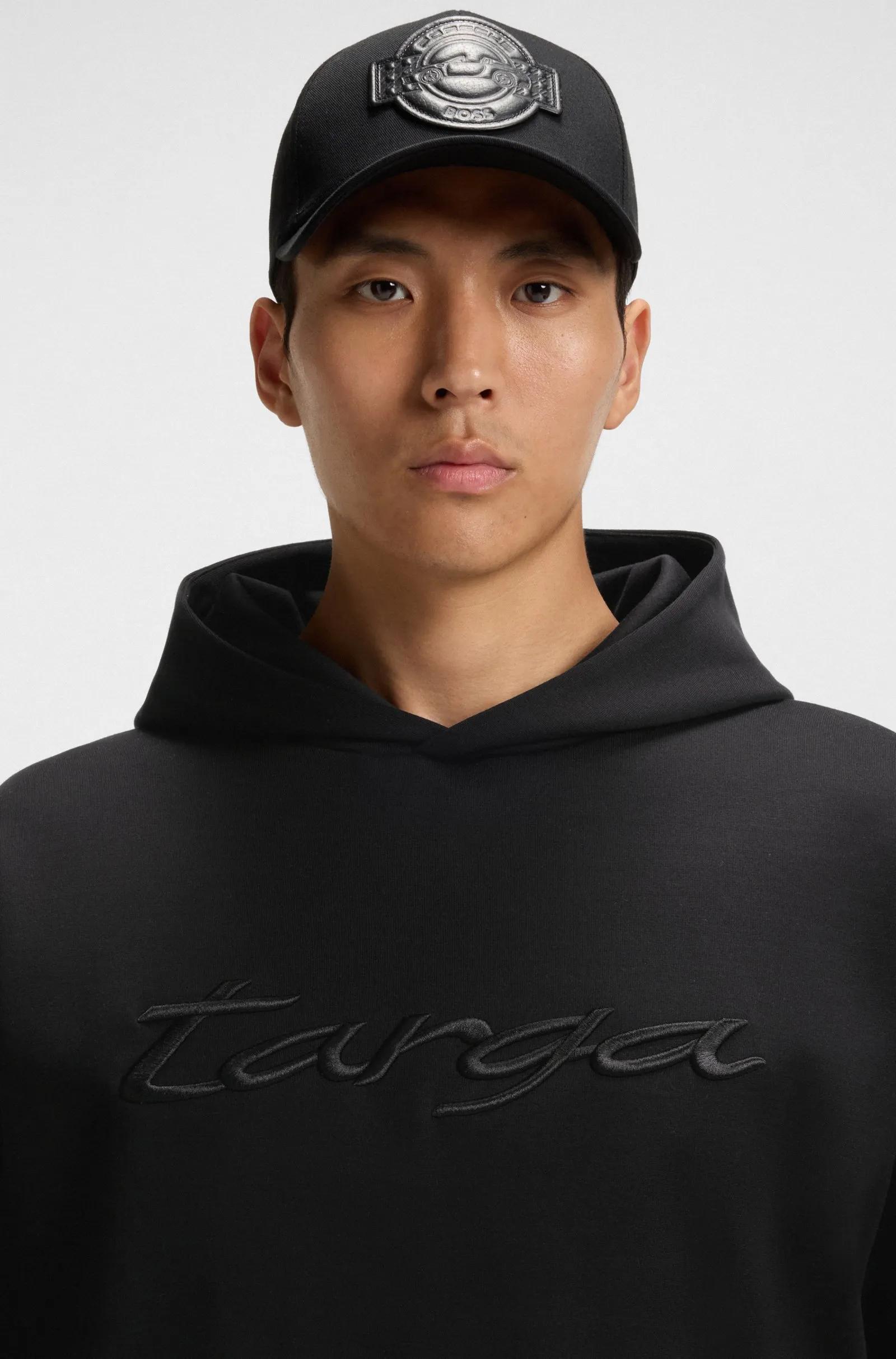 A distinctive, modern design sweatshirt with a youthful touch. Thumbnail 2