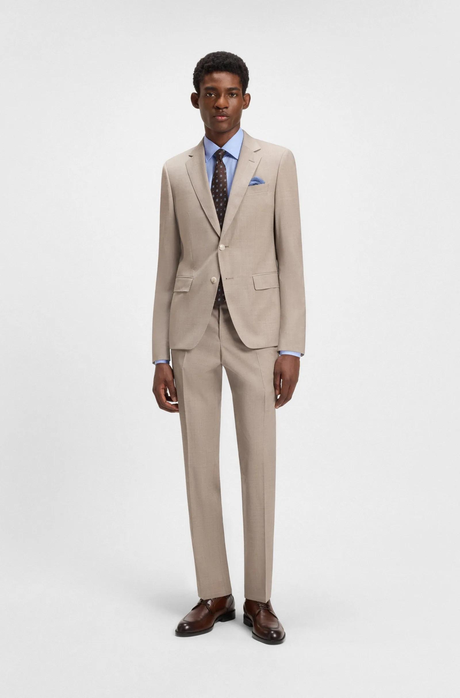 A shirt with a modern cut and high durability media preview 3