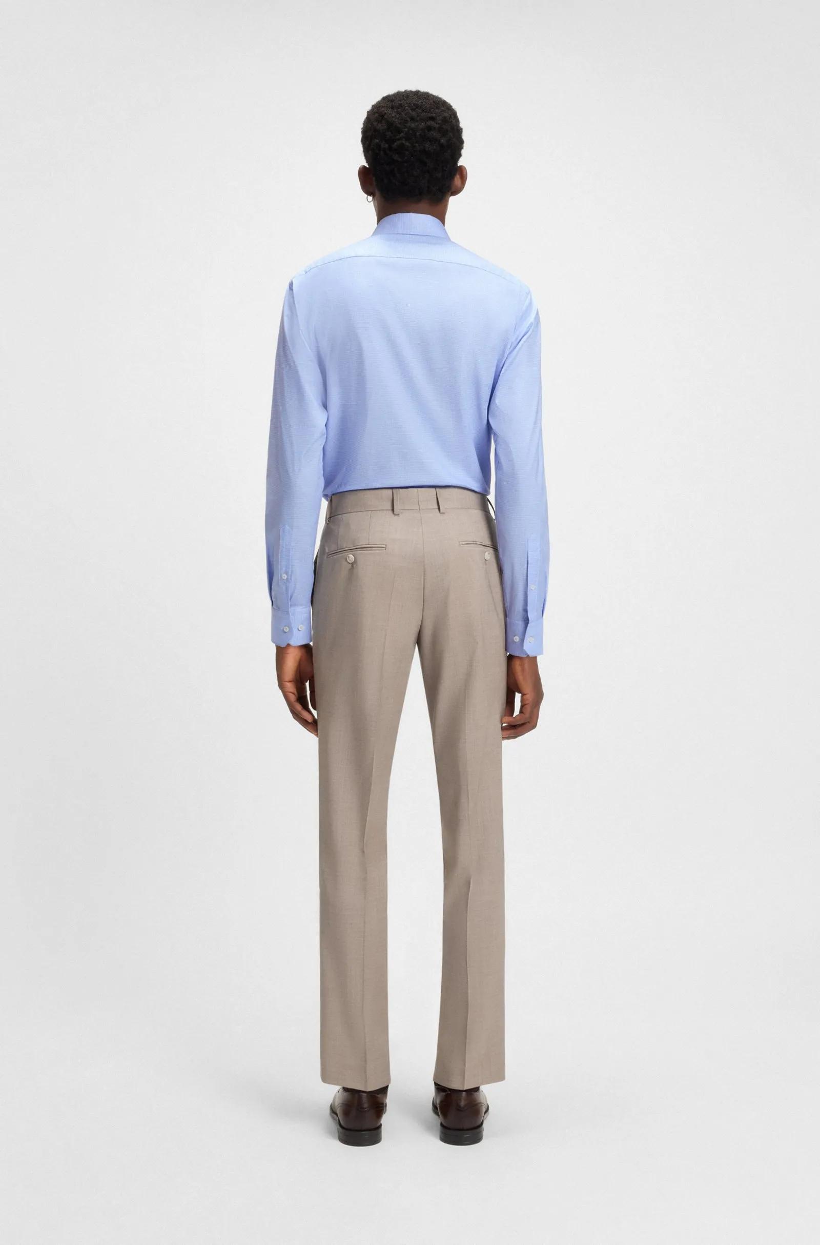 A shirt with a modern cut and high durability Thumbnail 4
