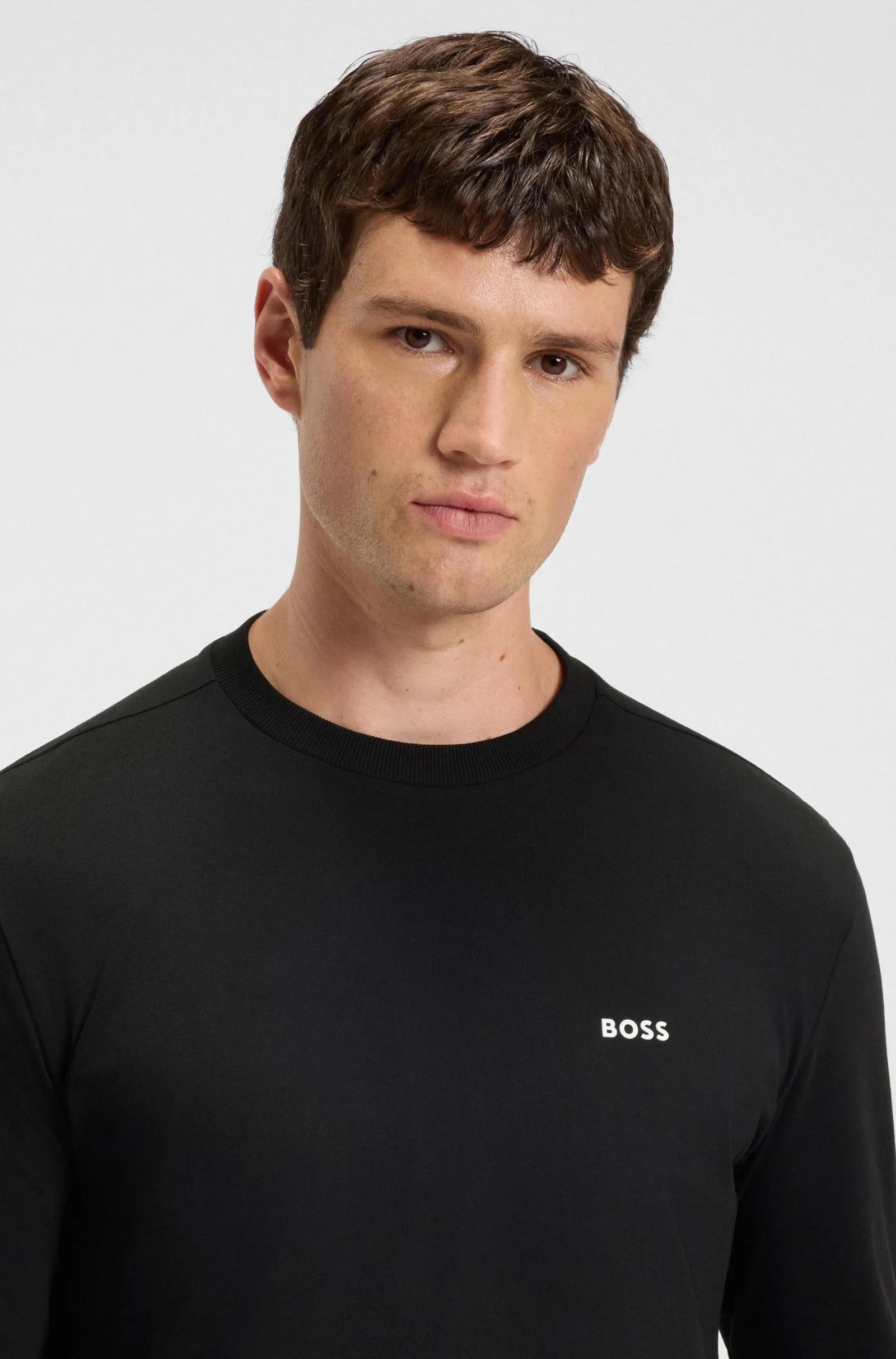 The perfect long T-shirt that combines comfort and style. Thumbnail 2