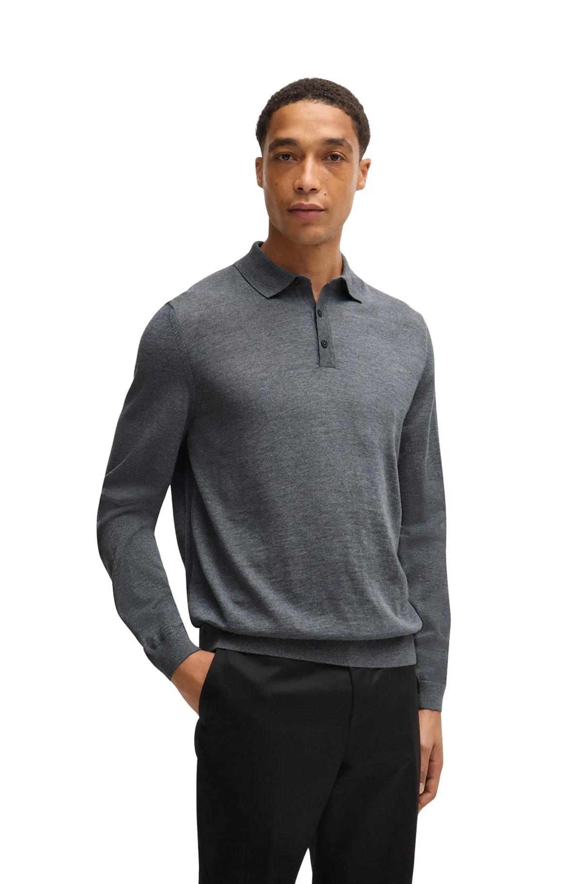 Men's jacket with a classic design that offers comfort and style. alternative product image