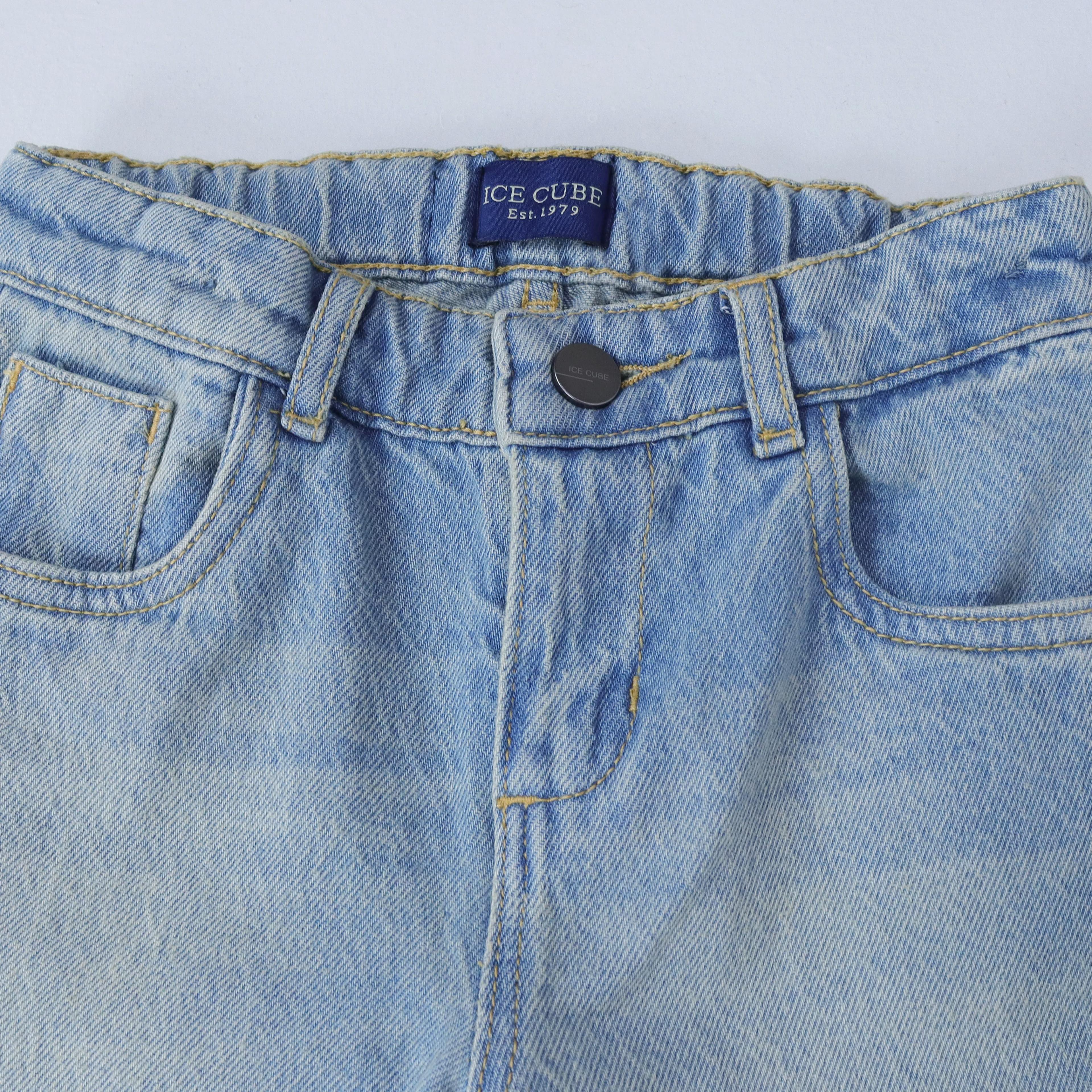 بنطلون جينز قصير واسع للبنات - دينم بحافة خام Thumbnail 2