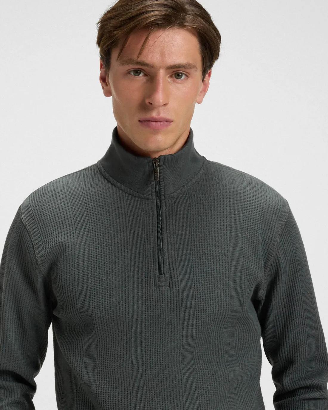 سترة رجالية برقبة عالية من BOSS Thumbnail 2