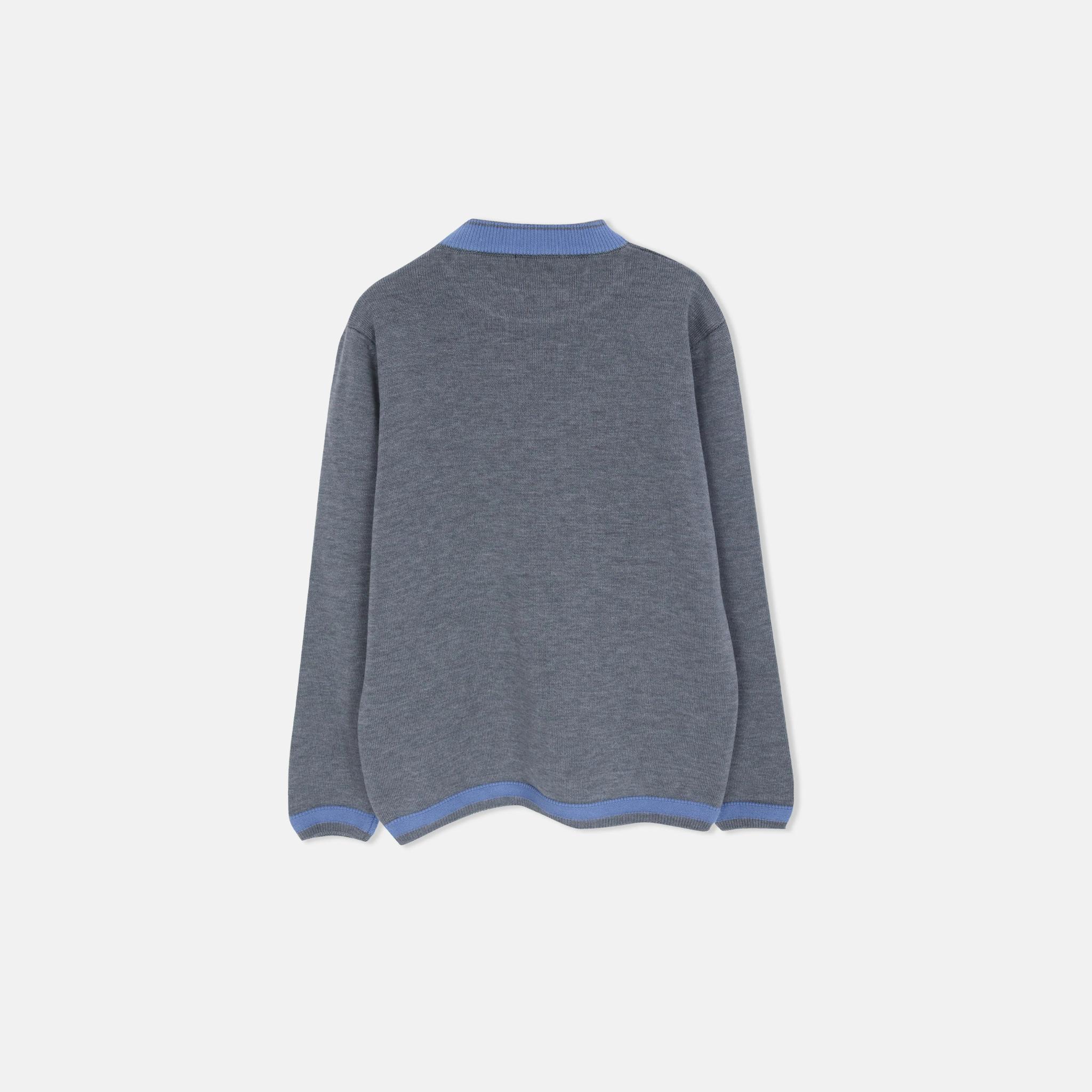 سترة أولاد بأكمام طويلة وتفاصيل متباينة media preview 4