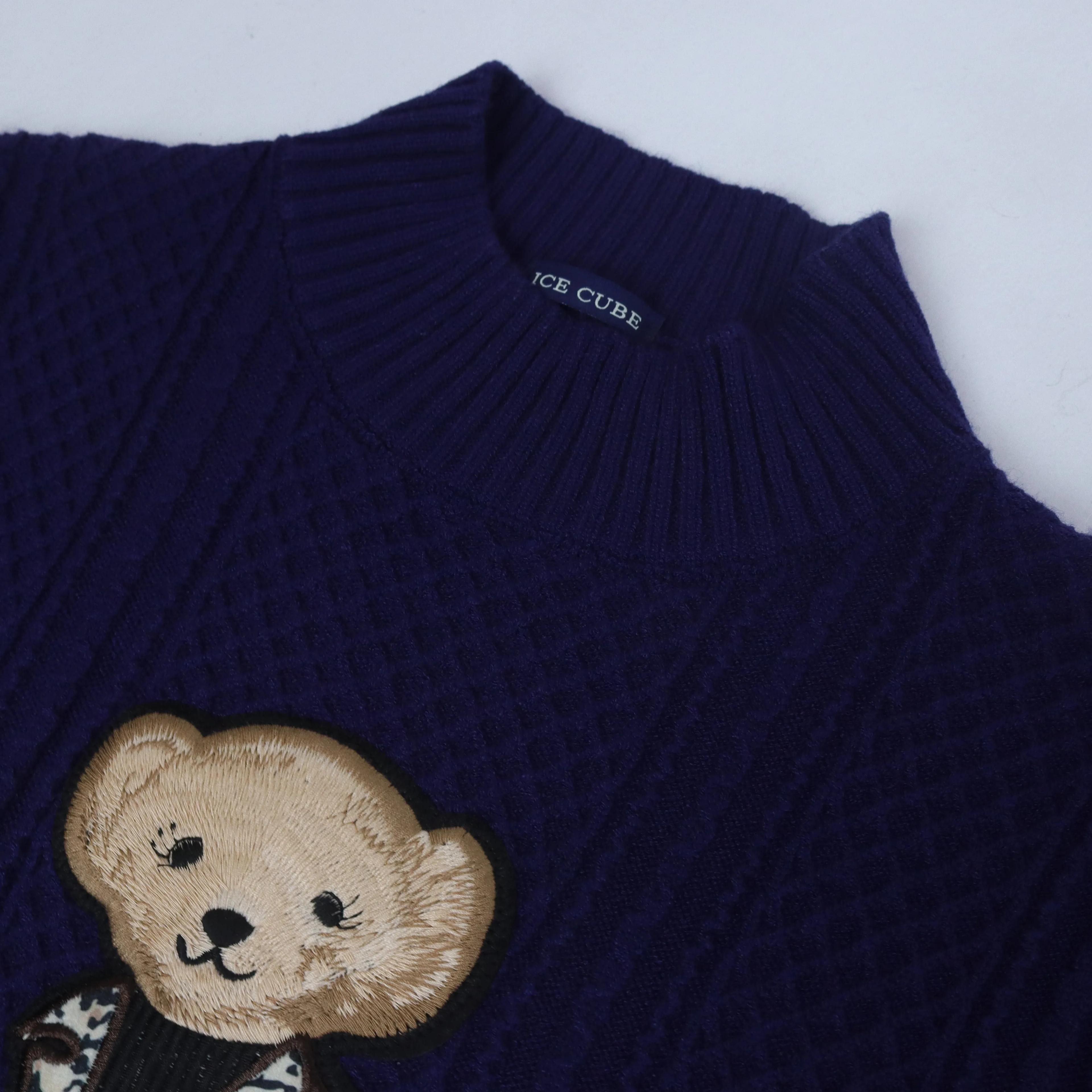 سترة نسائية محبوكة بتصميم دب Thumbnail 2