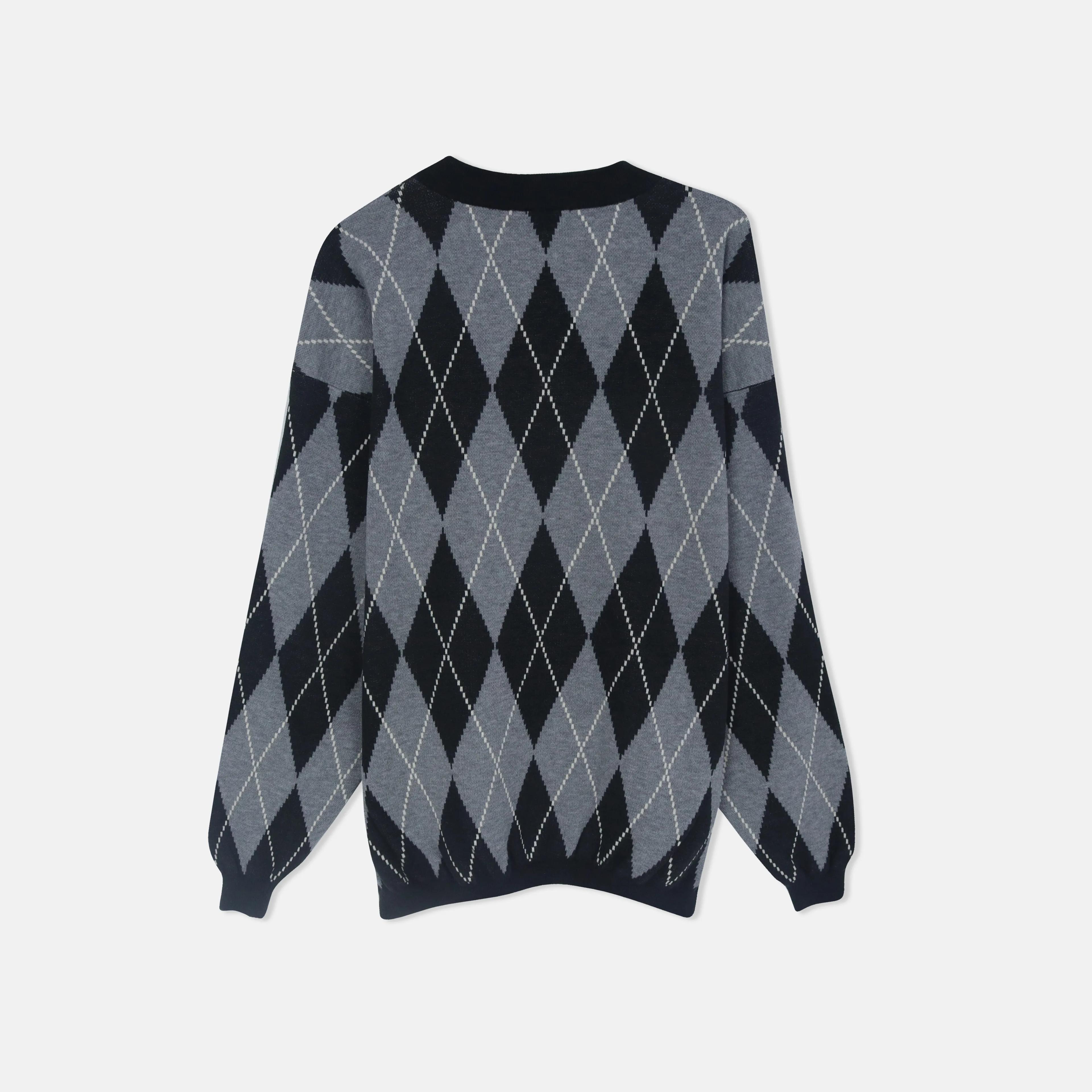 سترة نسائية محبوكة بطبعة دب Thumbnail 4