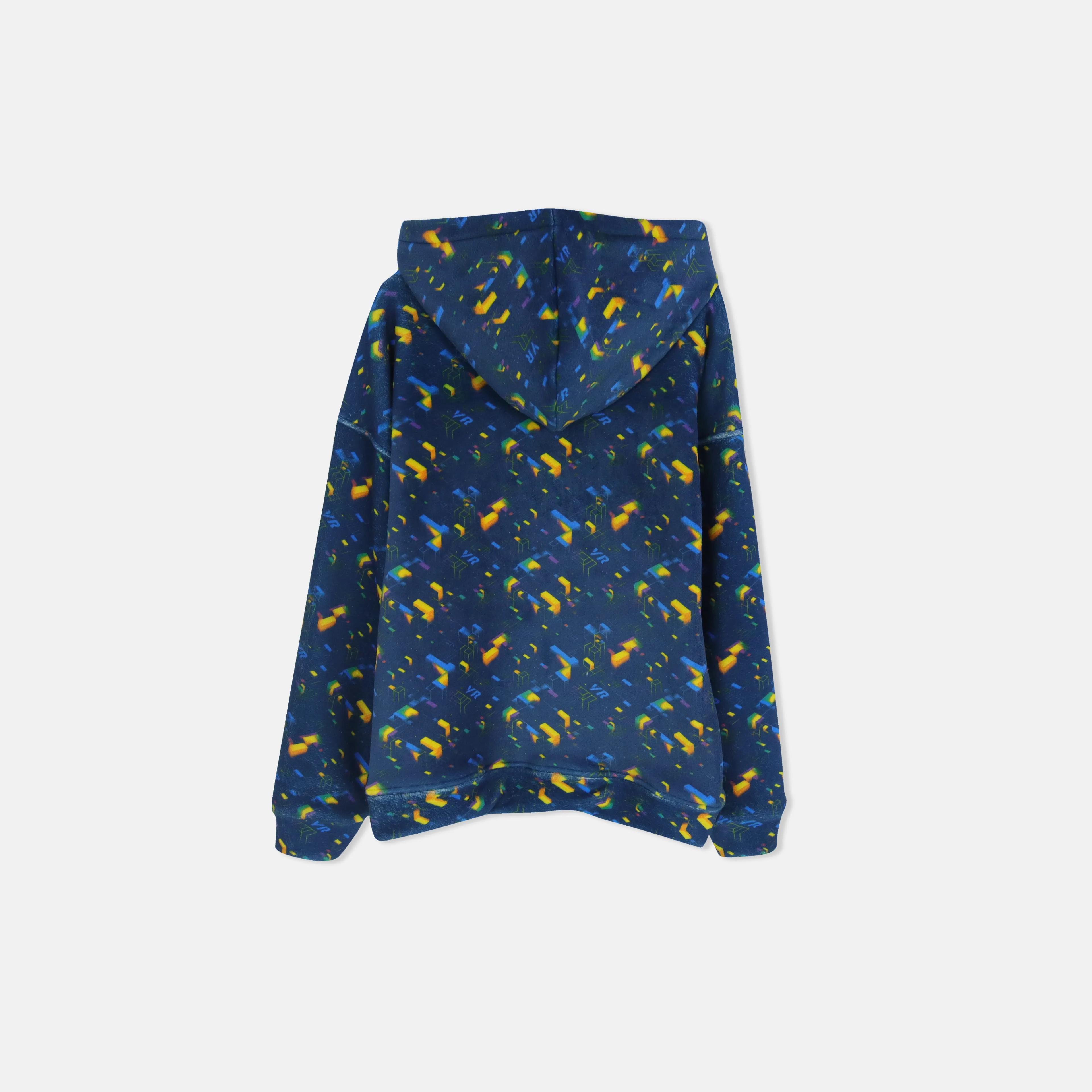 طقم ملابس للأولاد يتكون من سترة بغطاء رأس وبنطال رياضي مطبوع Thumbnail 5