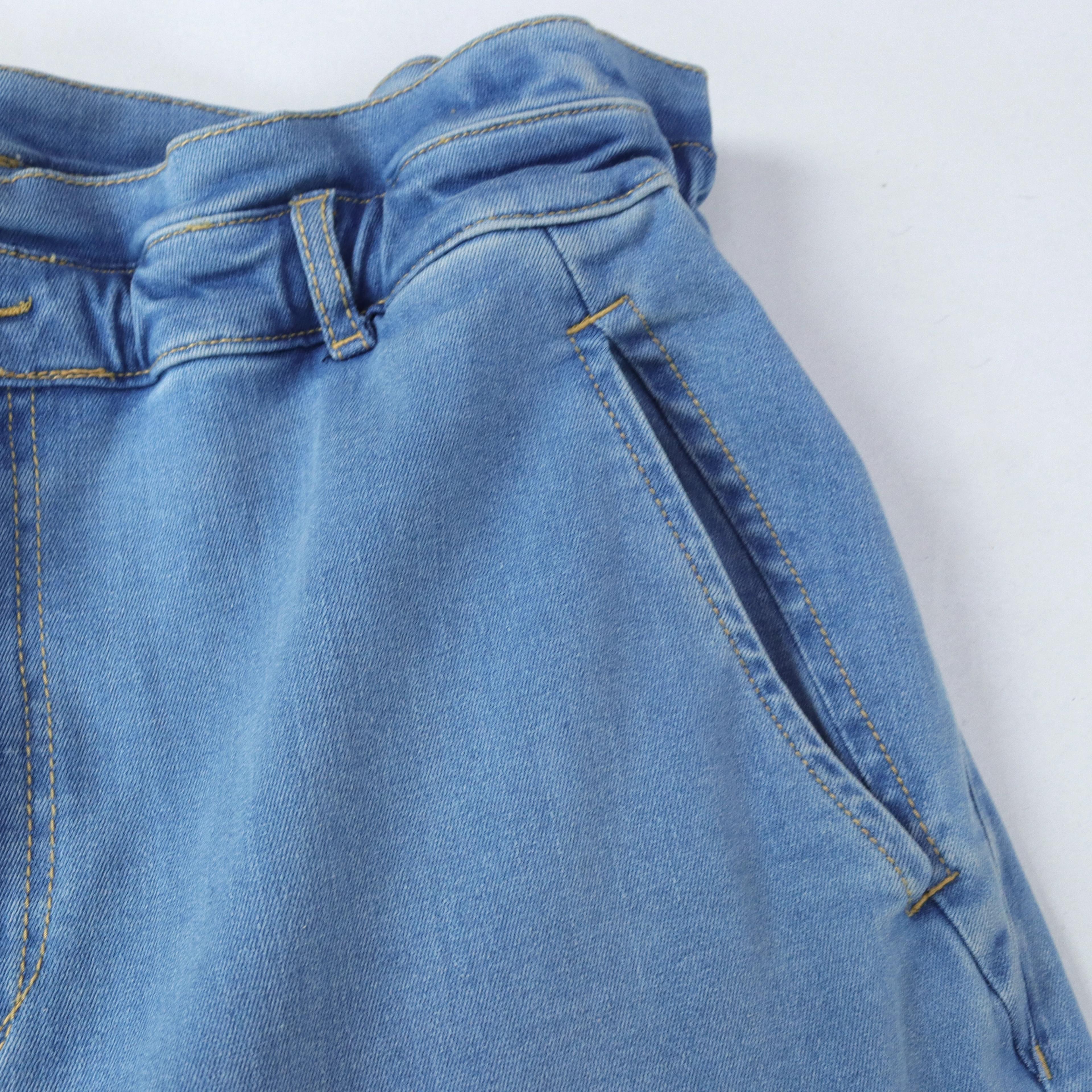 بنطلون جينز نسائي بخصر عالٍ وقصة ضيقة - لون جينز فاتح Thumbnail 3