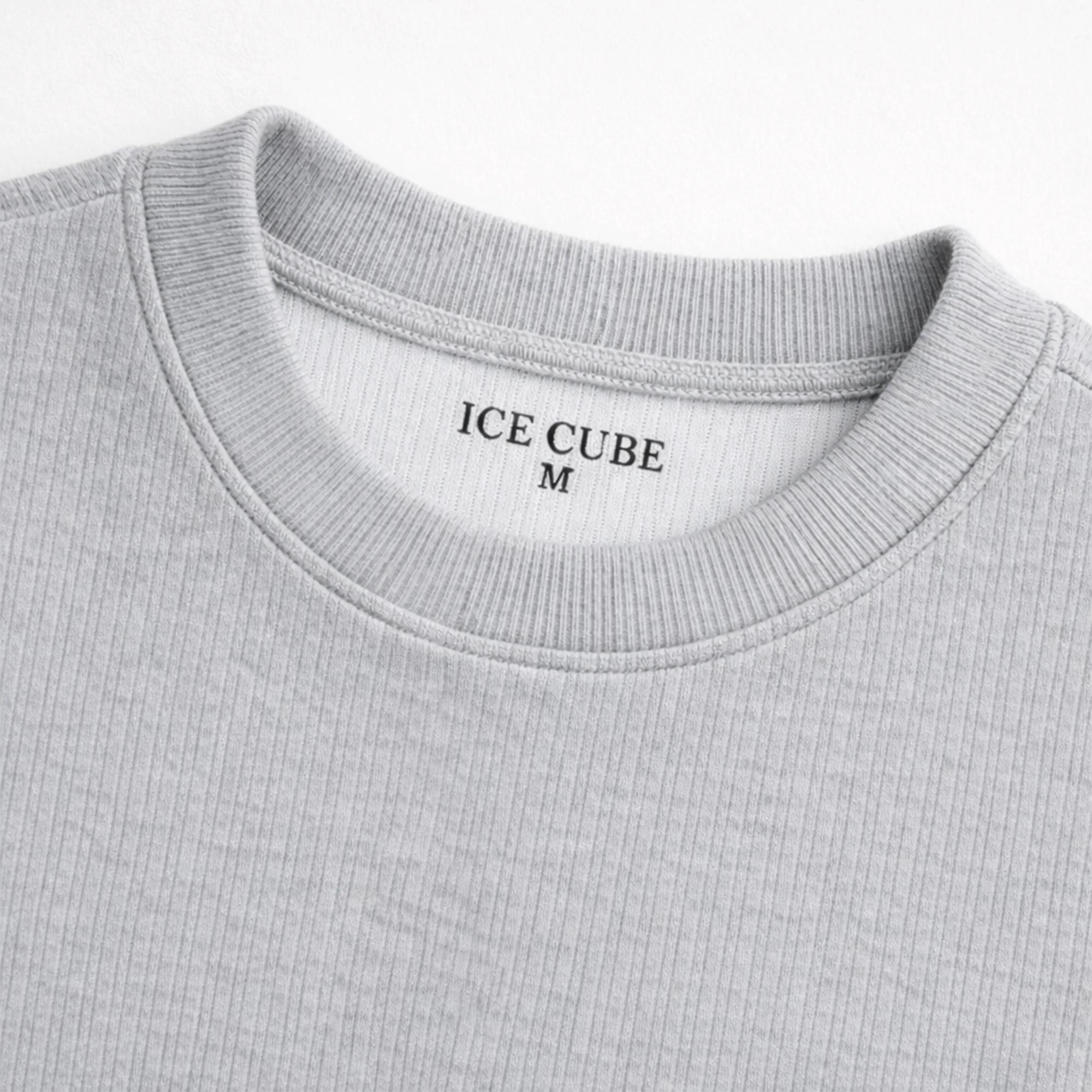 تيشيرت رجالي واسع بقصة مربعة وياقة دائرية media preview 2