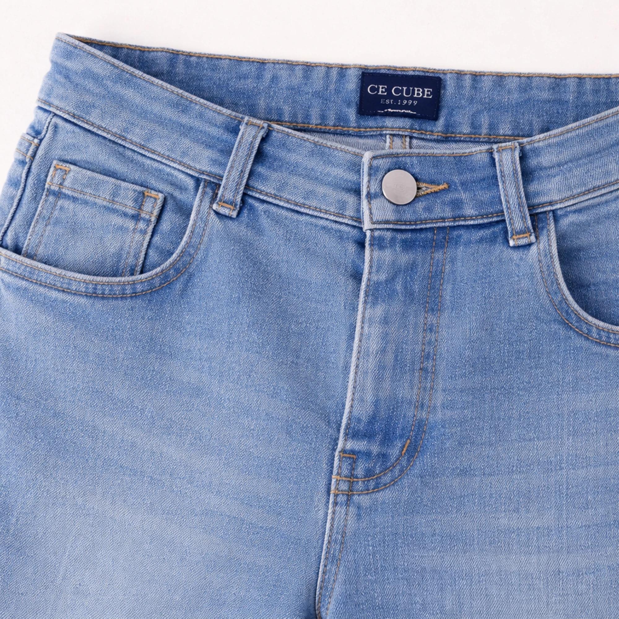 Women’s Straight-Leg Denim media preview 2