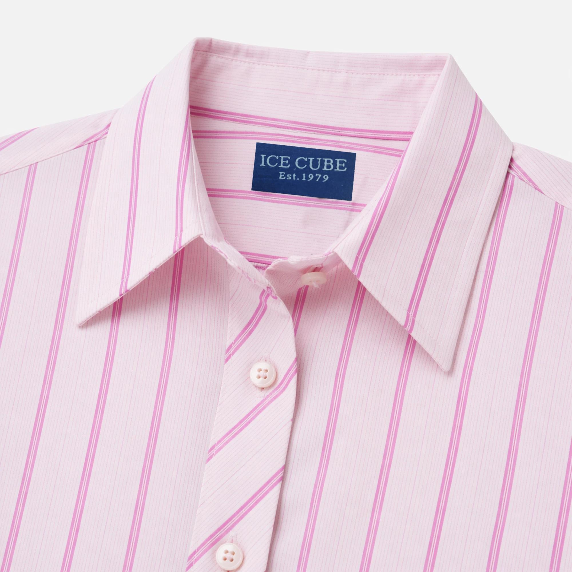 قميص نسائي مخطط بأزرار وخطوط عمودية Thumbnail 2