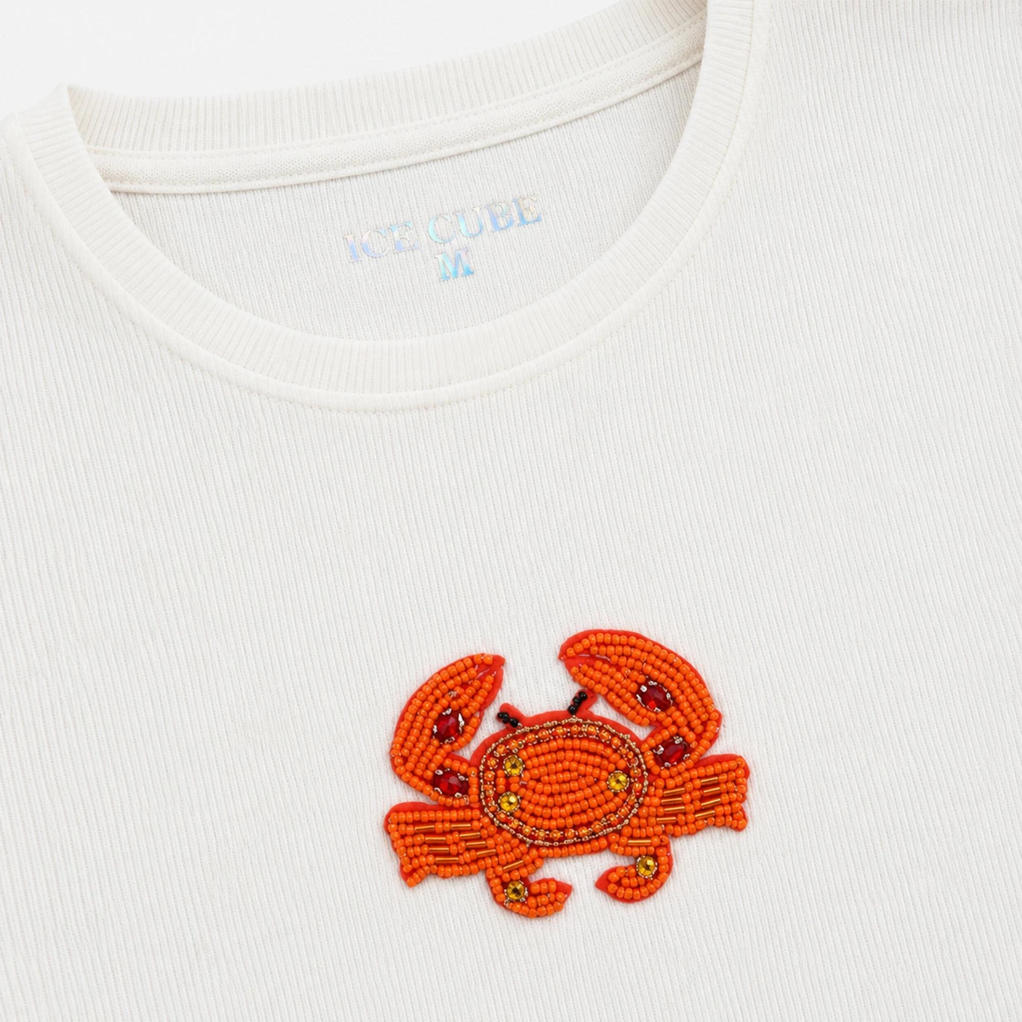 Women's Crewneck Short-Sleeve T-Shirt with Embroidered Graphic Accent media preview 3