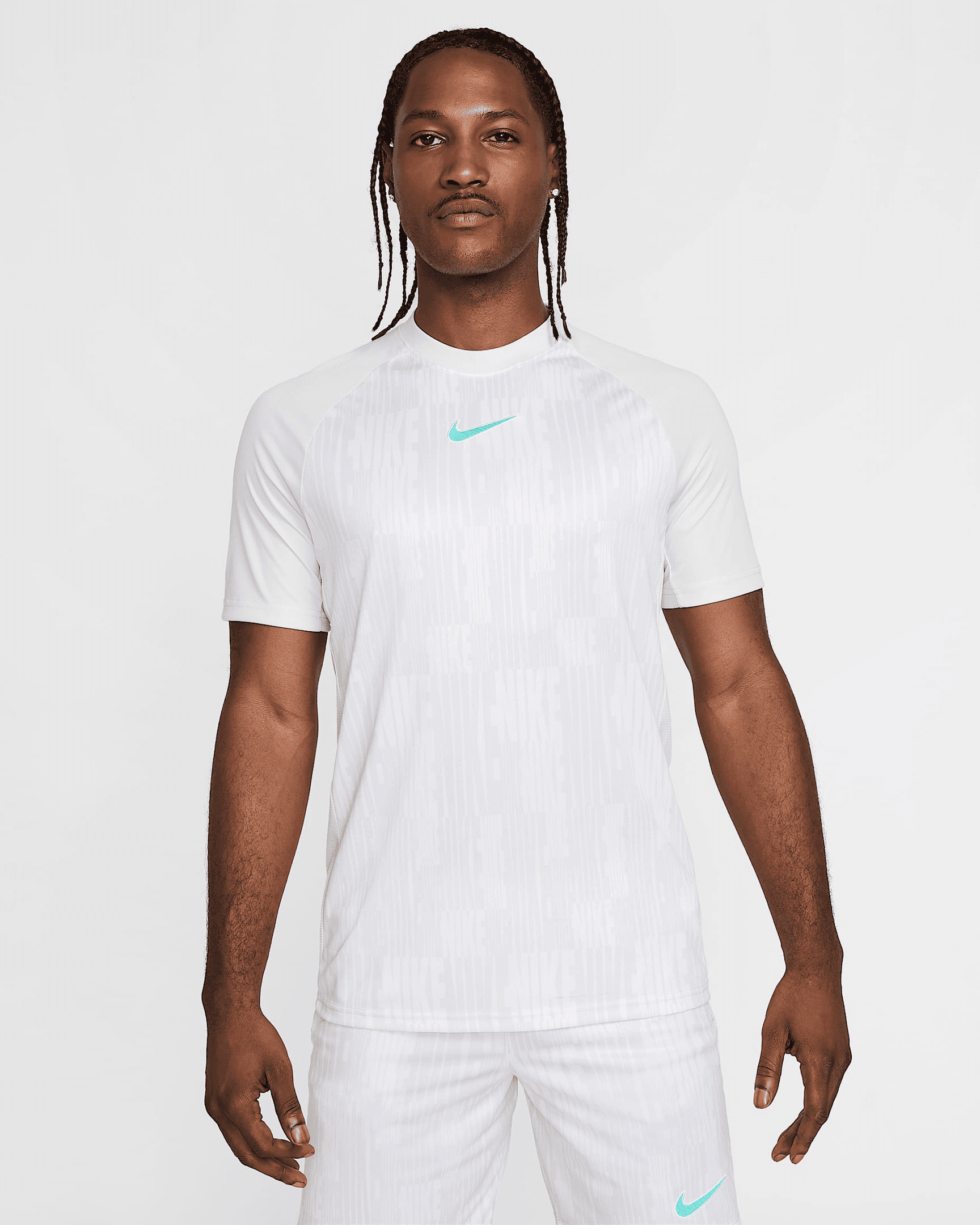 Nike Academy+ Dri-FITتي شيرت رجالي بأكمام قصيرة  product image