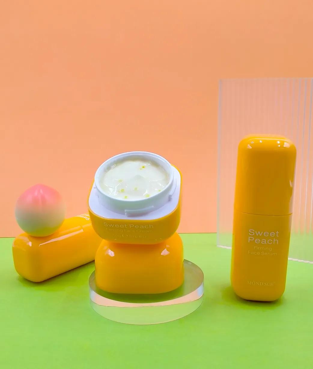 مجموعة العناية بالبشرة ببشرة الخوخ الحلو alternative product image