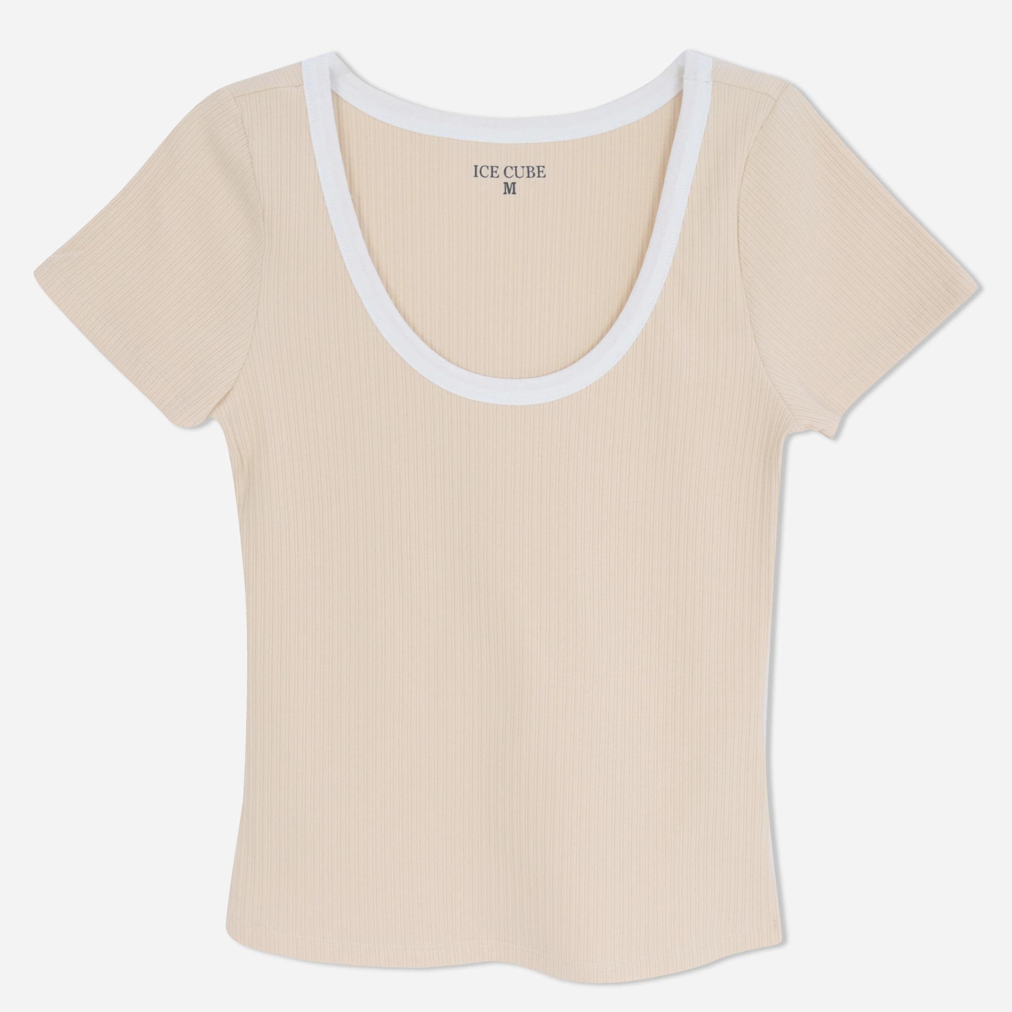 بلوزة نسائية برقبة دائرية واسعة product image