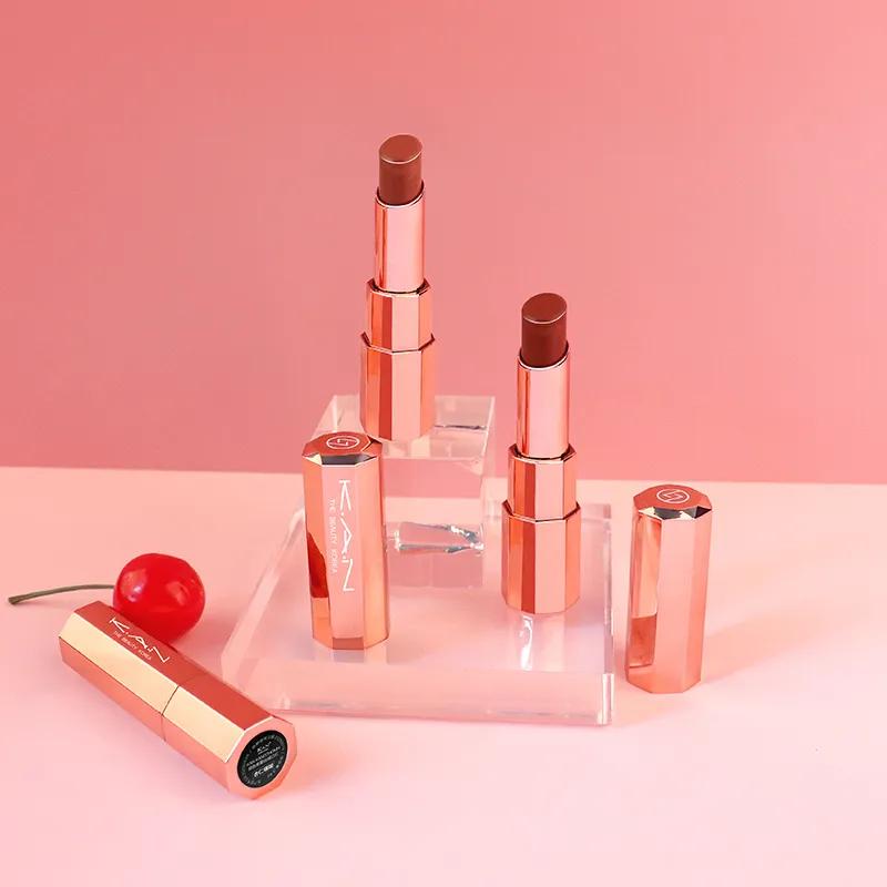 أحمر شفاه مخملي ملون من كان alternative product image