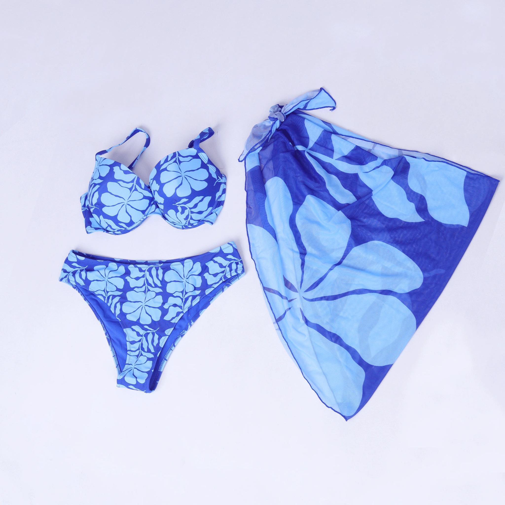 تألقي مع ملابس السباحة product image