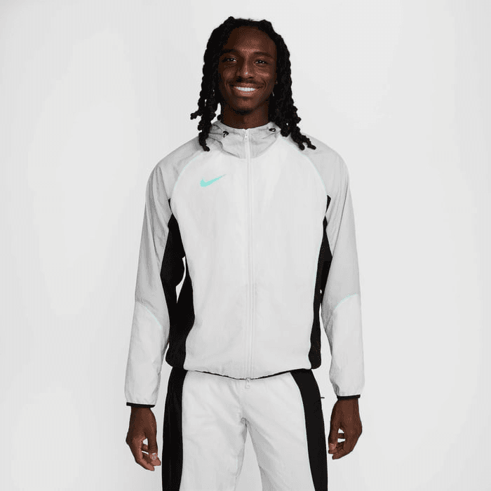 جاكيت كرة قدم Nike Strike+ للرجال بغطاء رأس مقاوم للماء product image