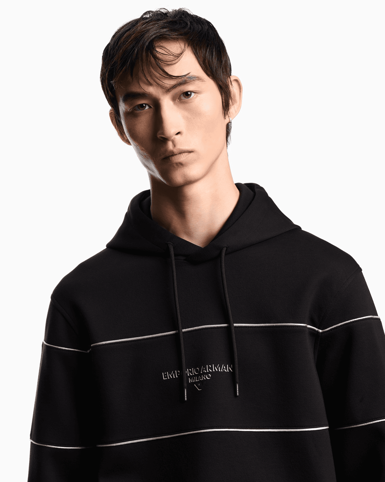 سويتشيرت رجالي أنيق بمزيج فاخر product image
