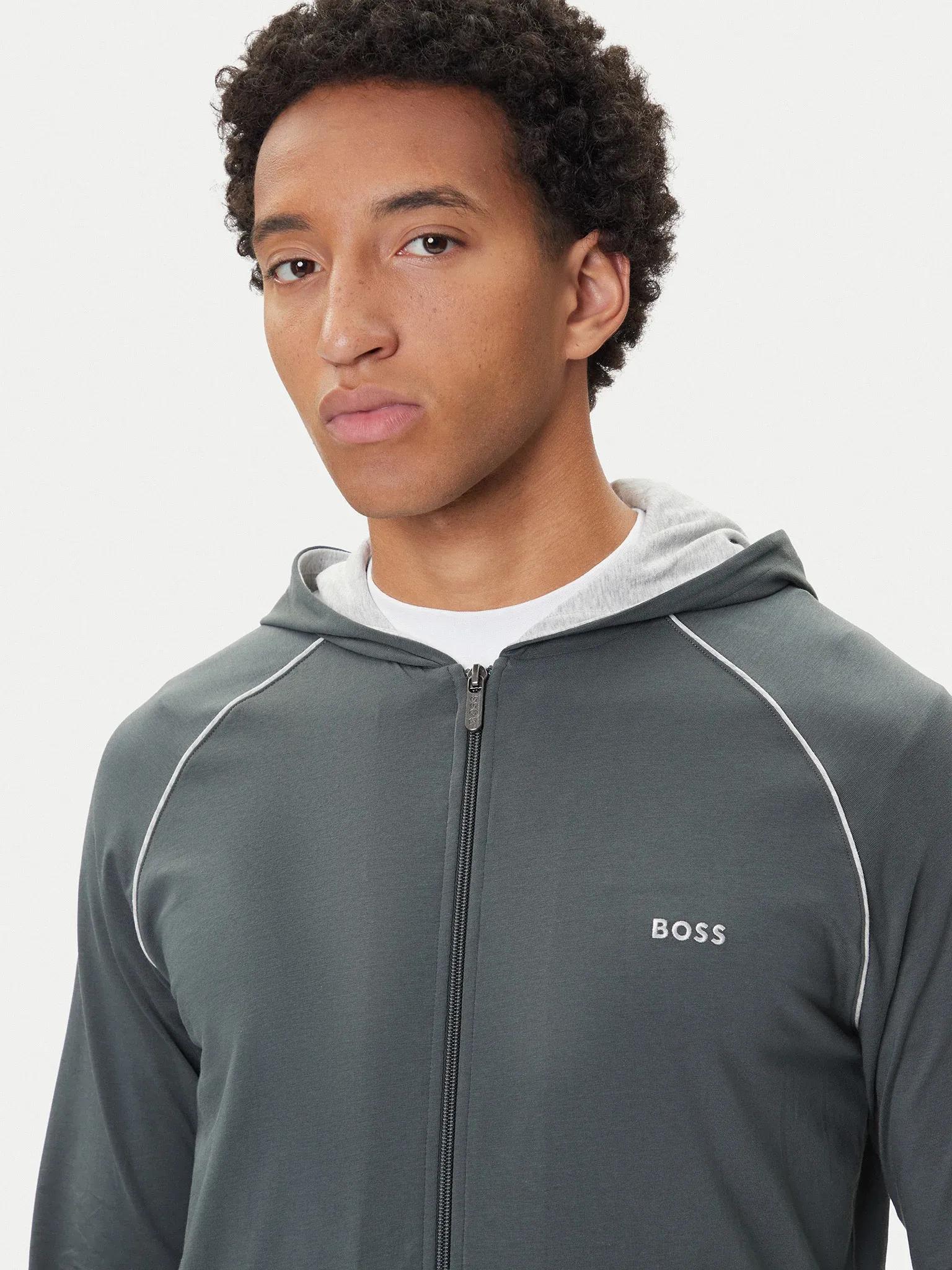  جاكيت لونجوير مصنوع من قماش ناعم product image