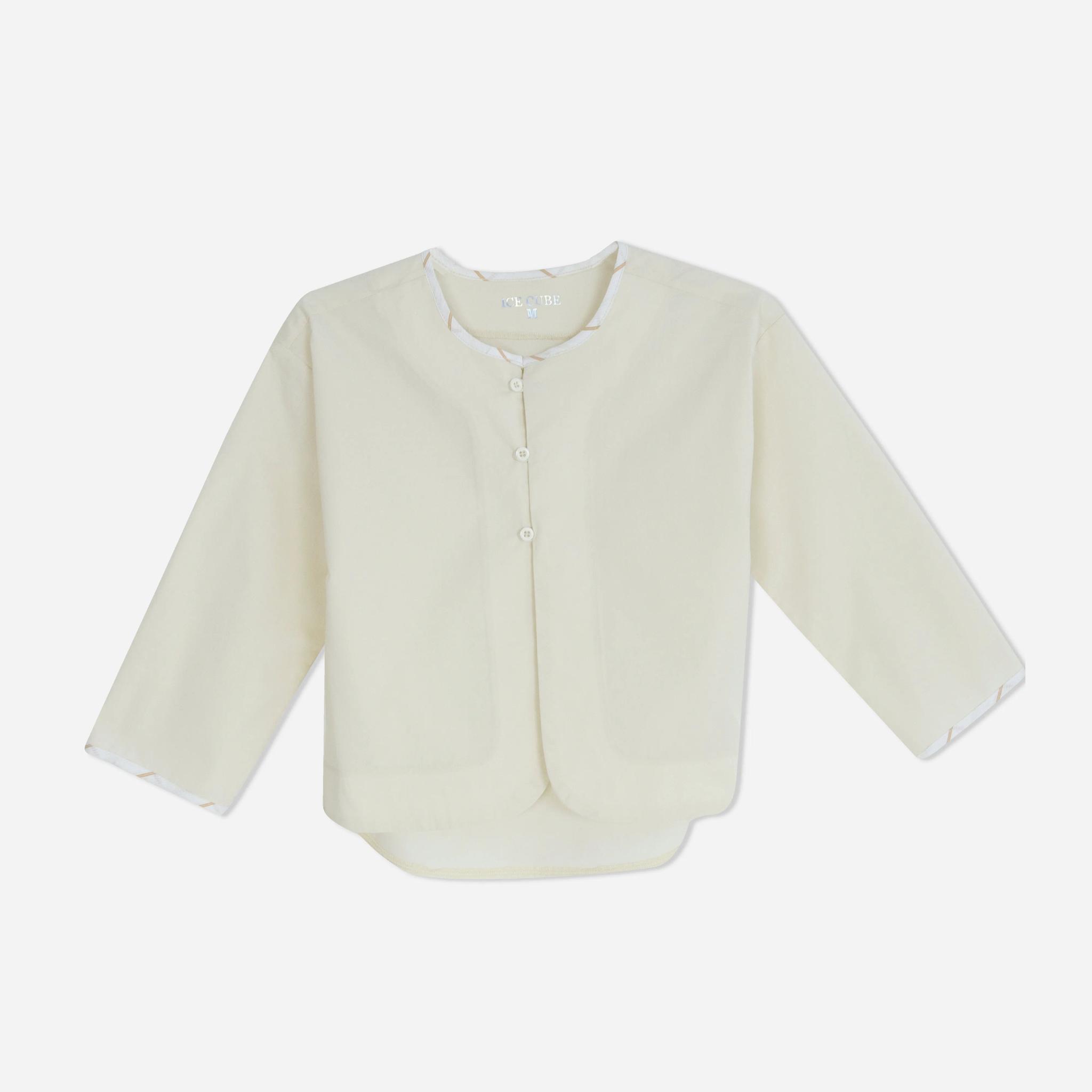 Girls' shirt in distinctive colors product image
