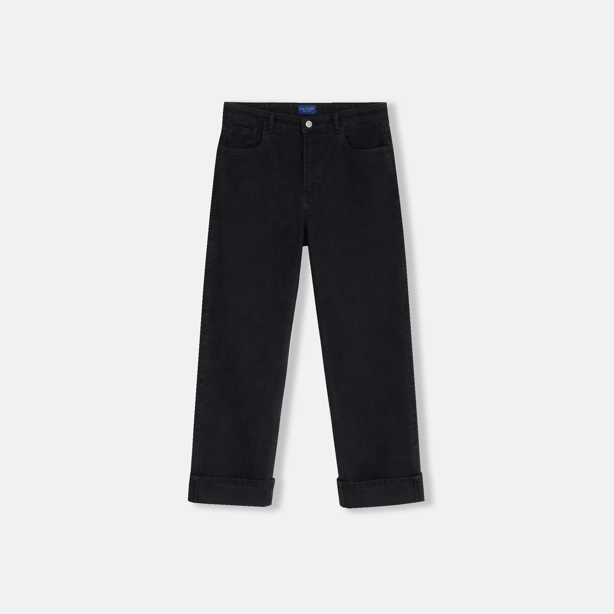 Women's high-waisted, straight-leg jeans with rolled hems product image