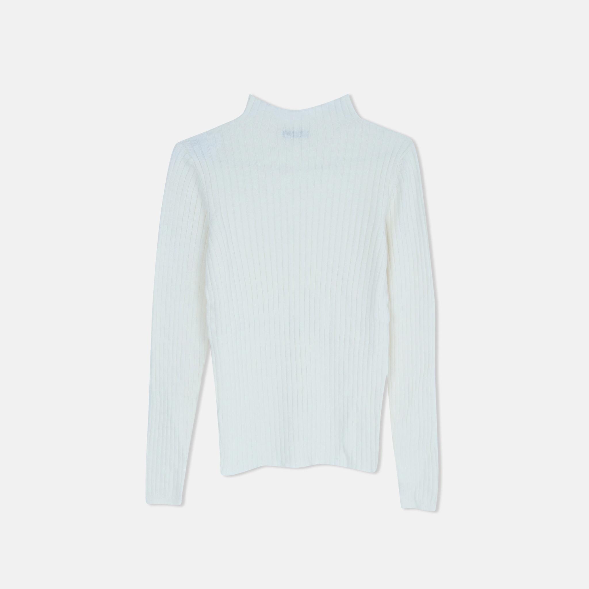 Women's Ribbed Long Sleeve Turtleneck Sweater media preview 3
