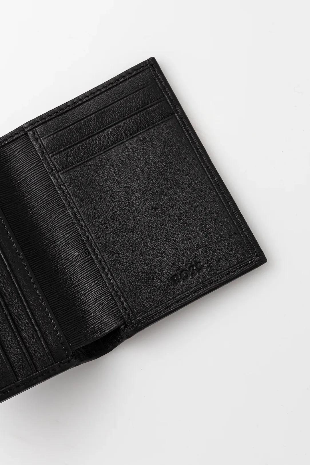 مجموعة هدايا مميزًا media preview 2