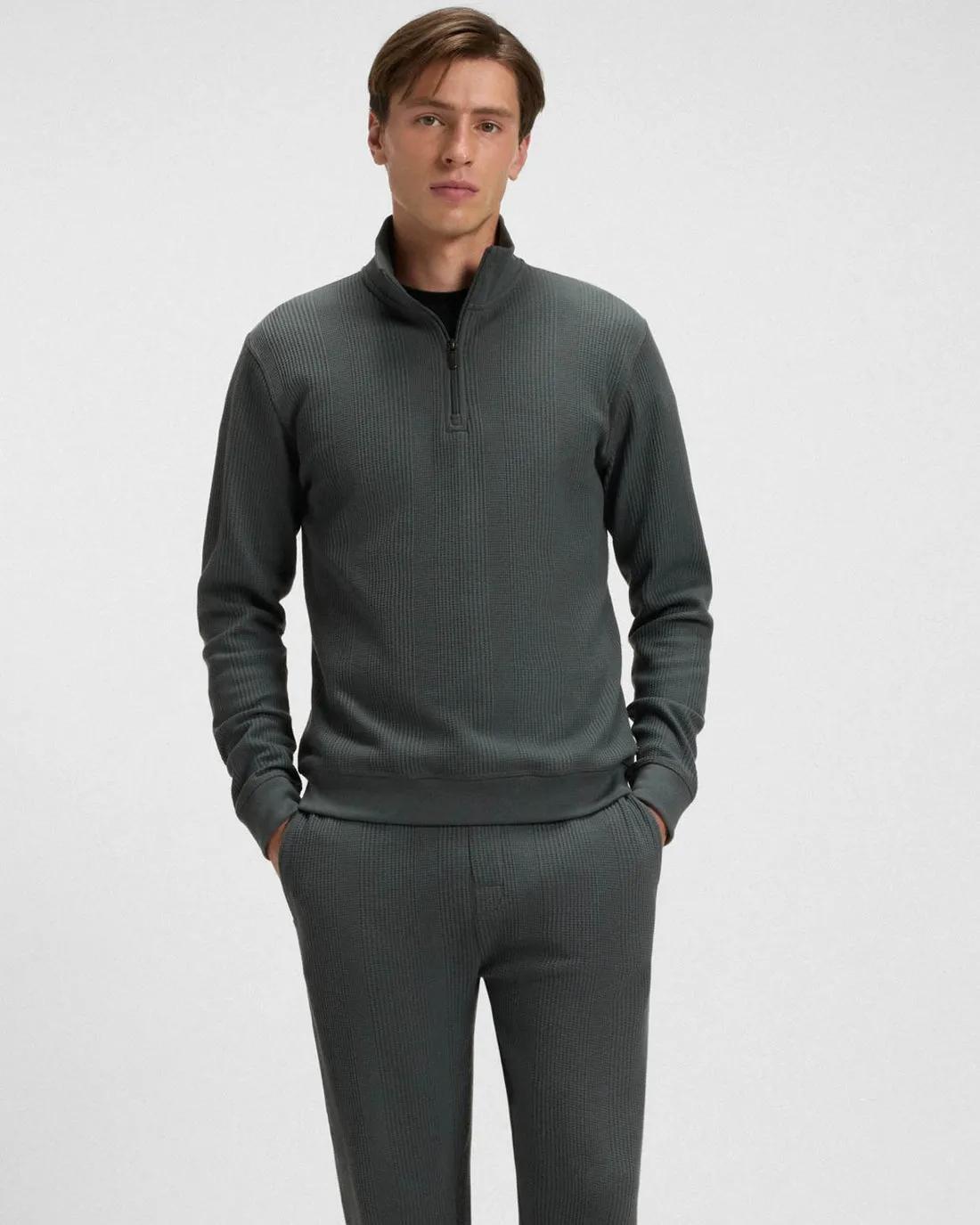 سترة رجالية برقبة عالية من BOSS alternative product image