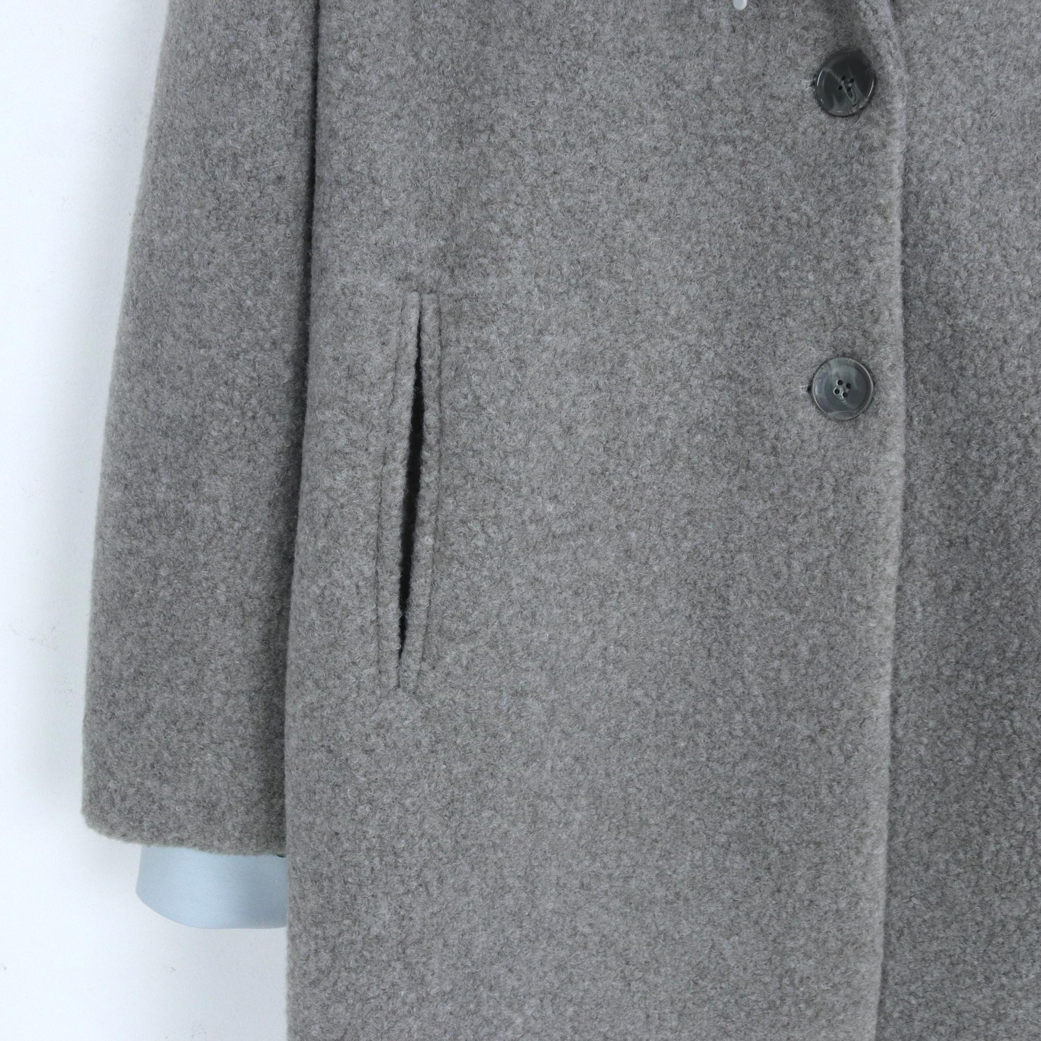 معطف نسائي من الصوف الصناعي مع هودي داخلي media preview 3