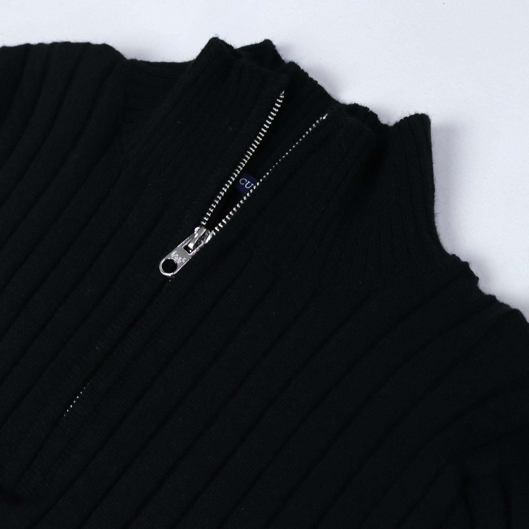 سترة رجالية محبوكة بنصف سحاب مضلع media preview 2